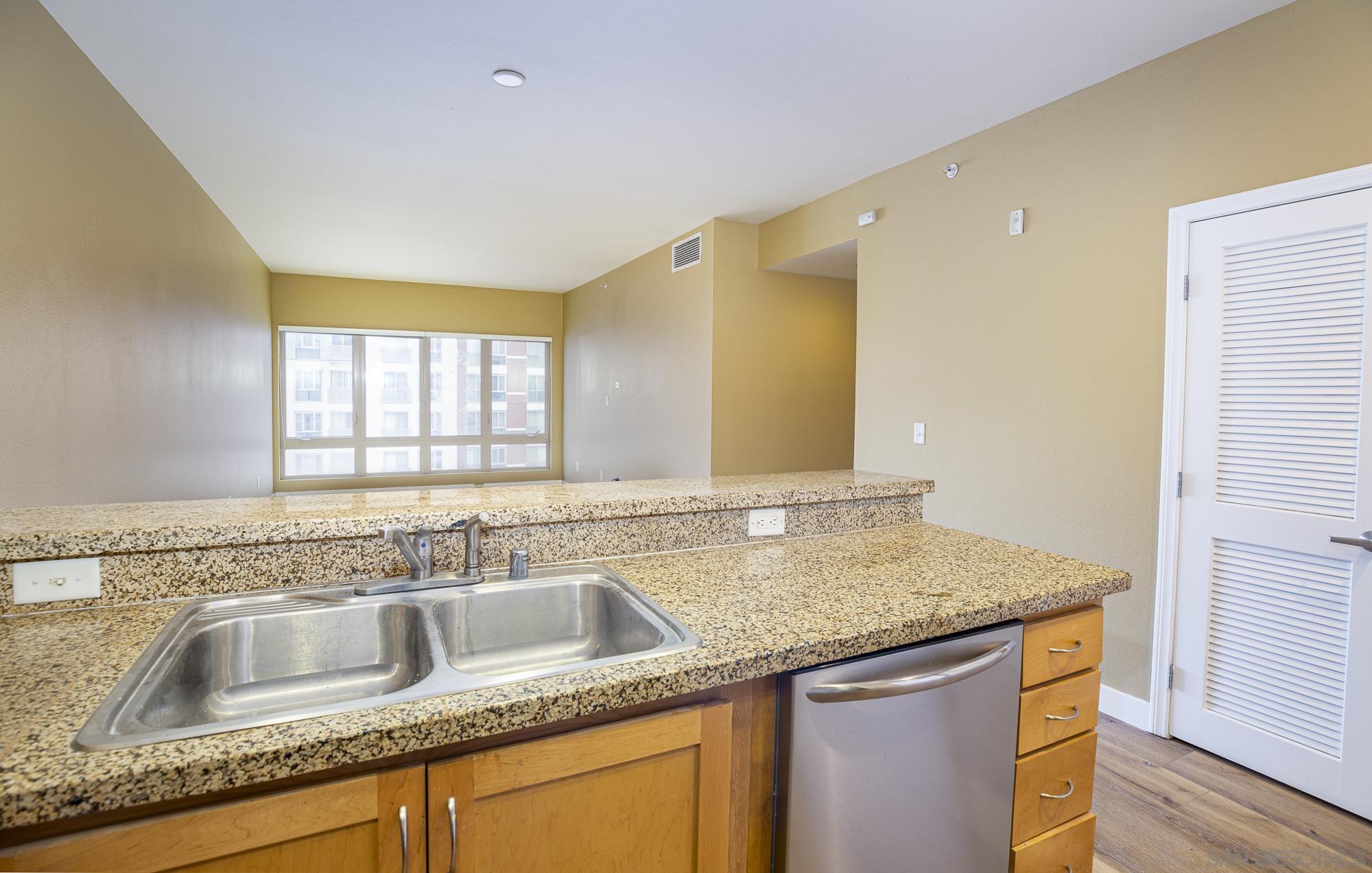 Detail Gallery Image 7 of 32 For 450  J St.  6141, San Diego,  CA 92101 - 2 Beds | 2 Baths
