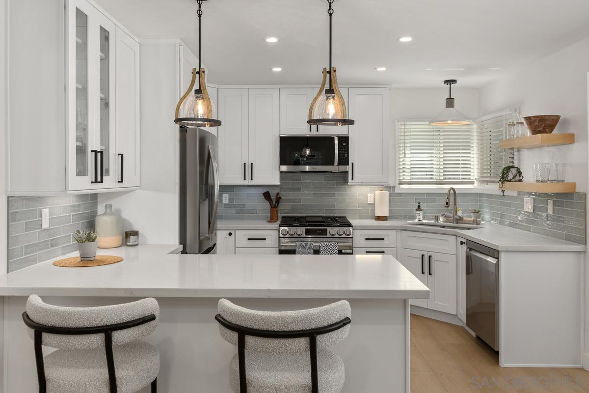 Front Image Thumbnail for SD260002535