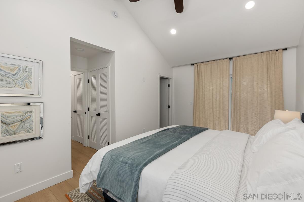 Detail Gallery Image 14 of 17 For 1743  Reed, San Diego,  CA 92109 - 2 Beds | 2 Baths