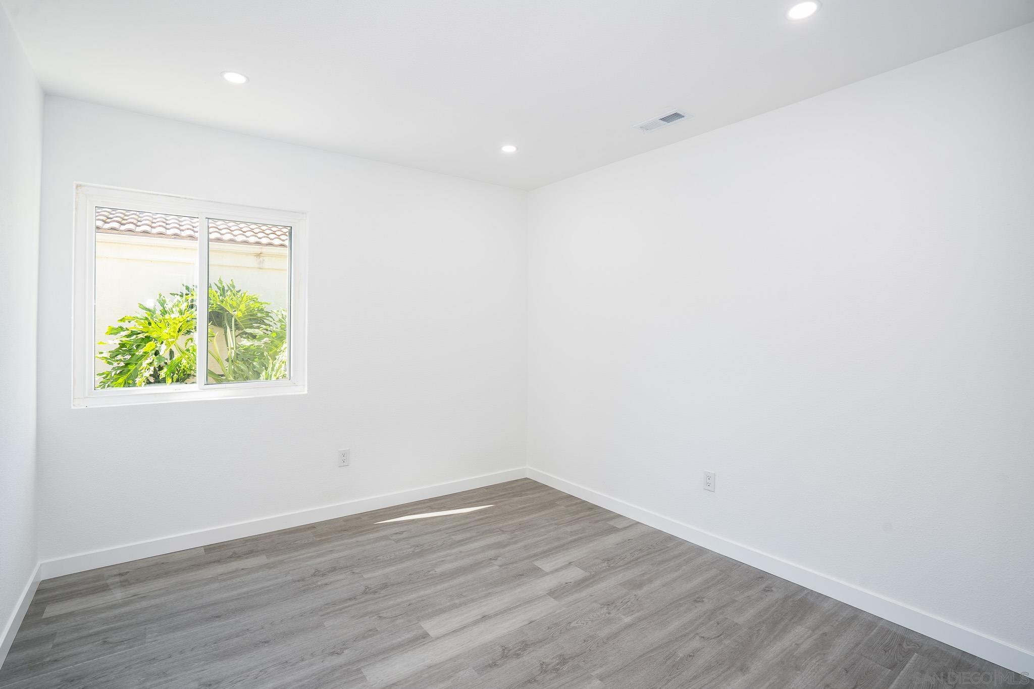 Detail Gallery Image 26 of 38 For 956 S 45th St, San Diego,  CA 92113 - 3 Beds | 2 Baths