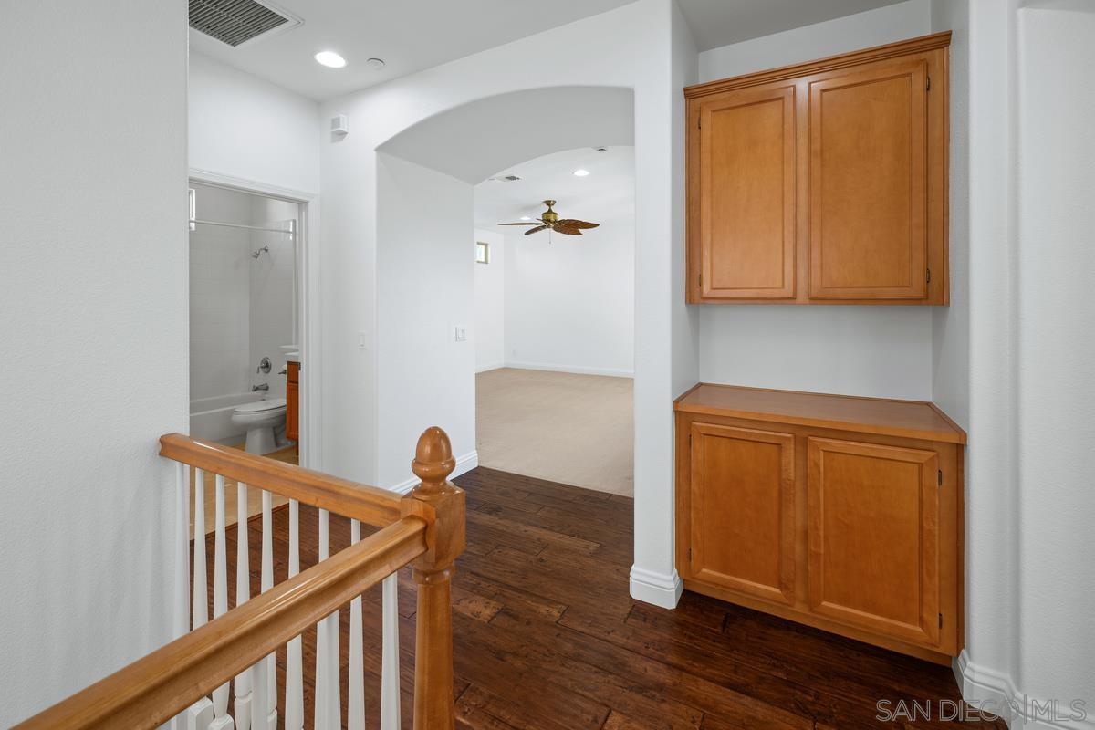 Detail Gallery Image 15 of 33 For 14694  via Monteverde, San Diego,  CA 92127 - 4 Beds | 3/1 Baths