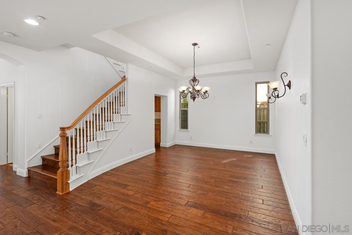 Detail Gallery Image 10 of 33 For 14694  via Monteverde, San Diego,  CA 92127 - 4 Beds | 3/1 Baths