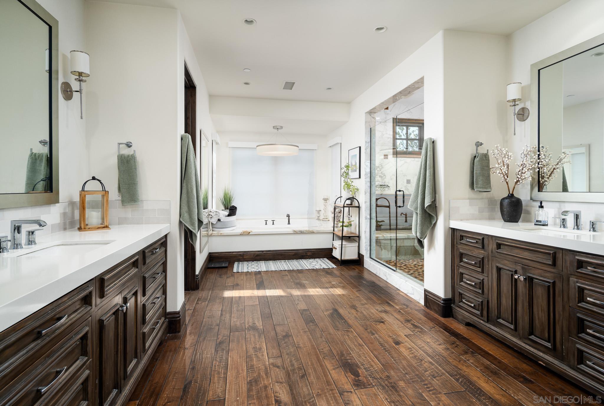 Detail Gallery Image 26 of 35 For 8145  Run of the Knolls, San Diego,  CA 92127 - 5 Beds | 5/1 Baths