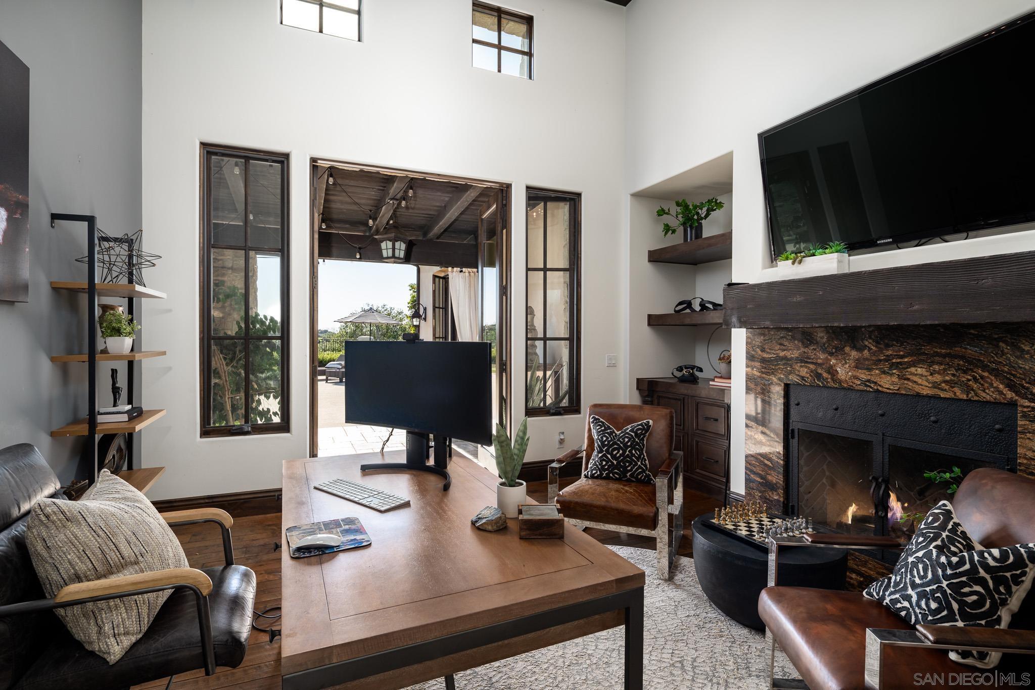 Detail Gallery Image 28 of 35 For 8145  Run of the Knolls, San Diego,  CA 92127 - 5 Beds | 5/1 Baths