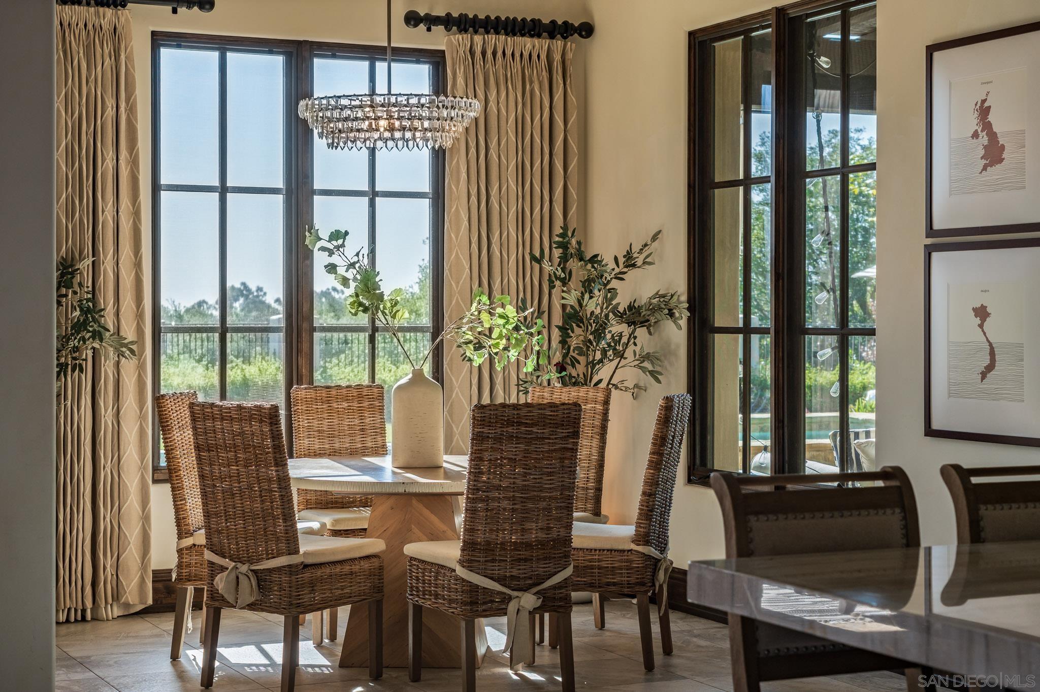 Detail Gallery Image 4 of 35 For 8145  Run of the Knolls, San Diego,  CA 92127 - 5 Beds | 5/1 Baths