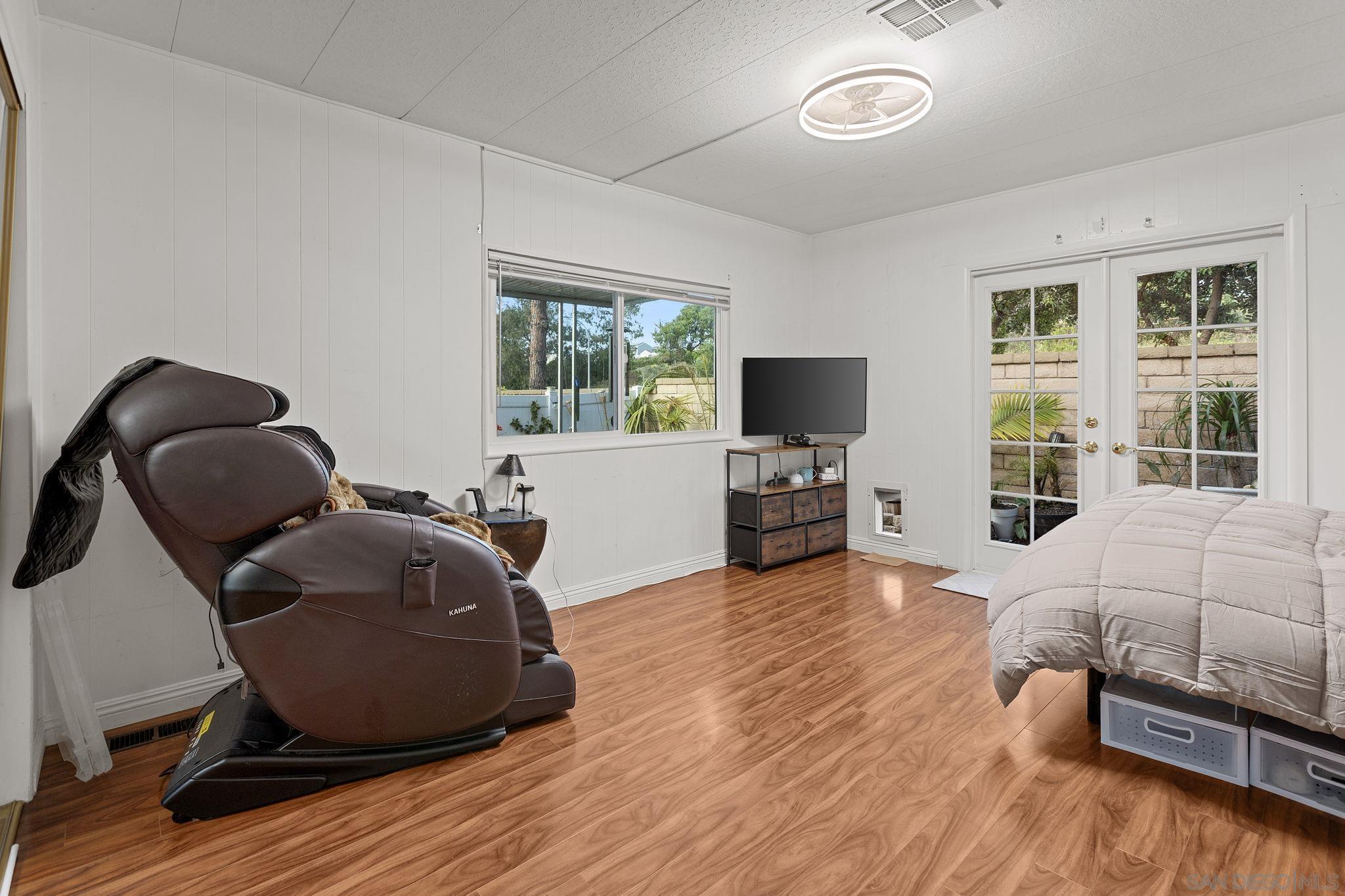 Detail Gallery Image 21 of 45 For 7326  San Bartolo  #220,  Carlsbad,  CA 92011 - 2 Beds | 2 Baths