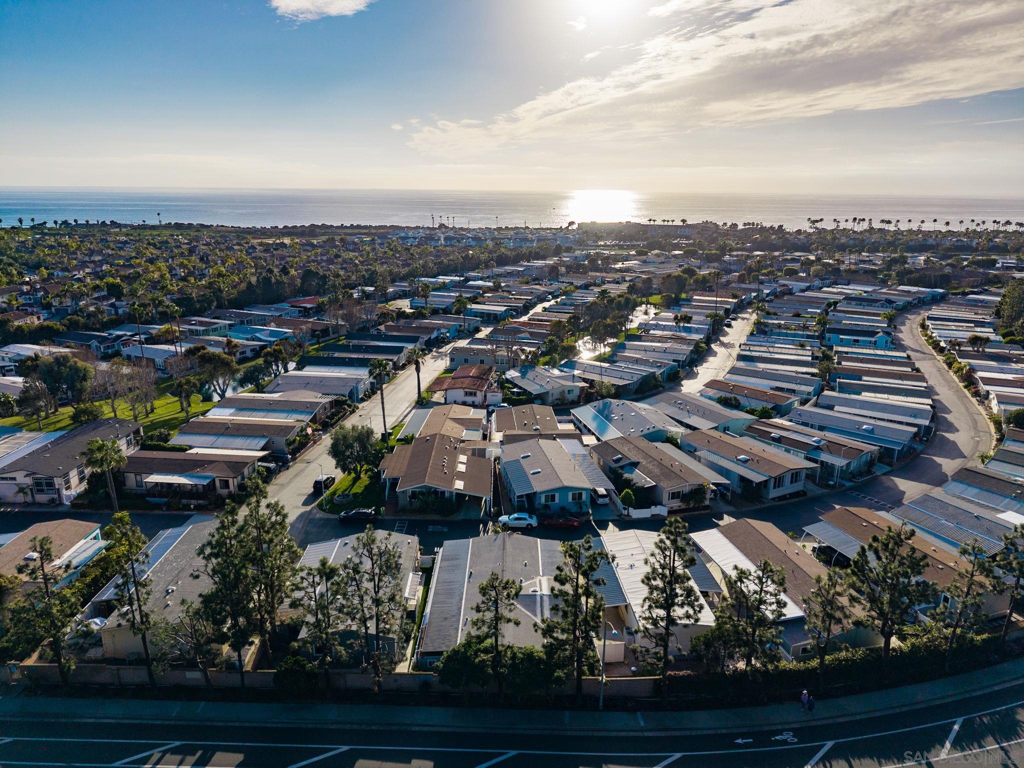 Detail Gallery Image 41 of 45 For 7326  San Bartolo  #220,  Carlsbad,  CA 92011 - 2 Beds | 2 Baths