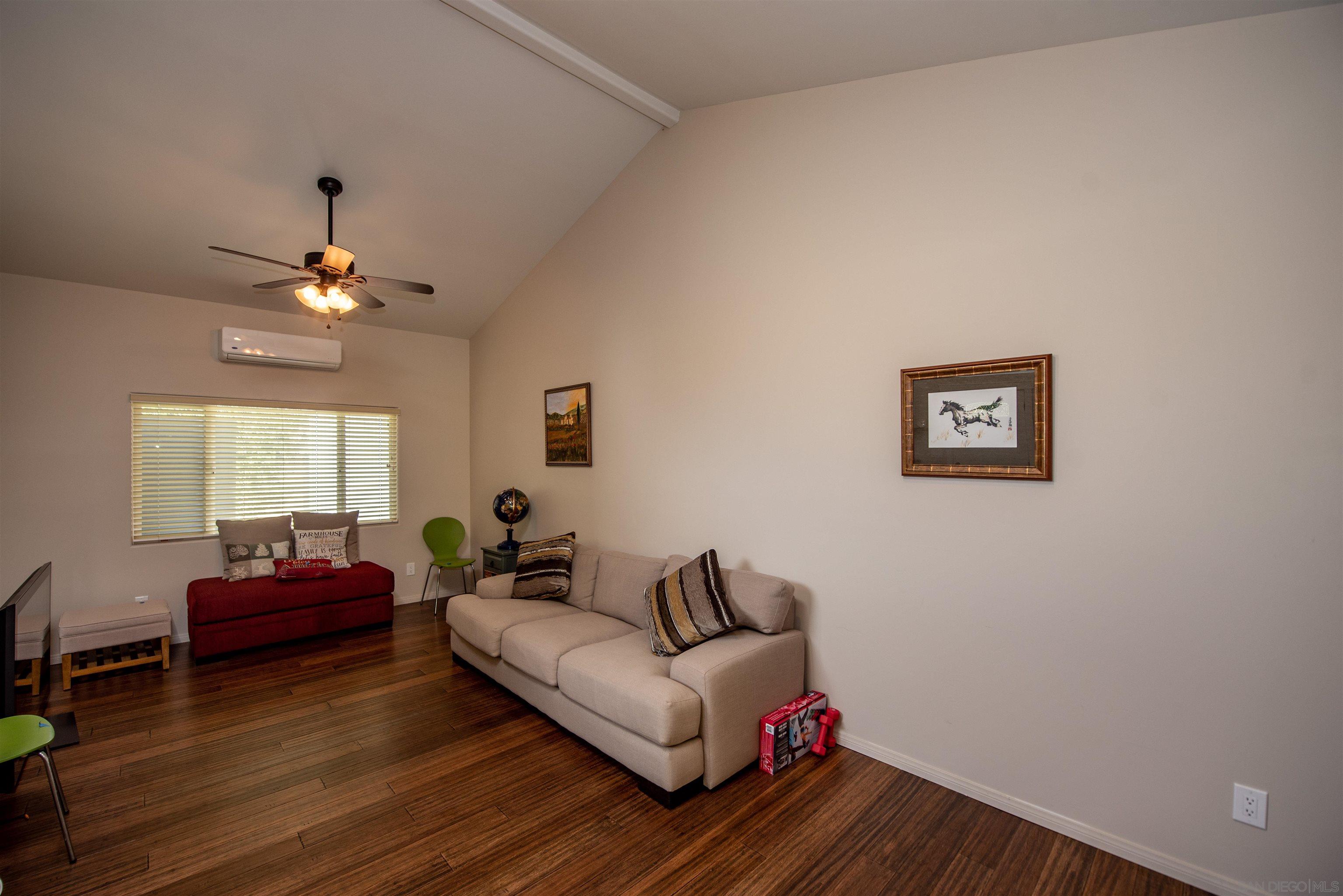 Detail Gallery Image 11 of 75 For 6406-08 N Radio Dr, San Diego,  CA 92114 - – Beds | – Baths