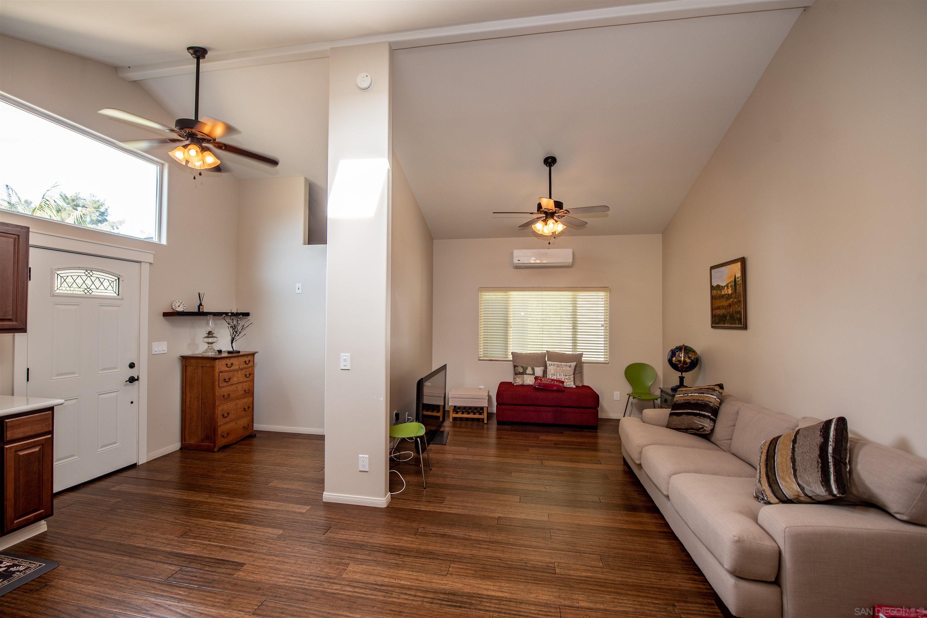 Detail Gallery Image 12 of 75 For 6406-08 N Radio Dr, San Diego,  CA 92114 - – Beds | – Baths