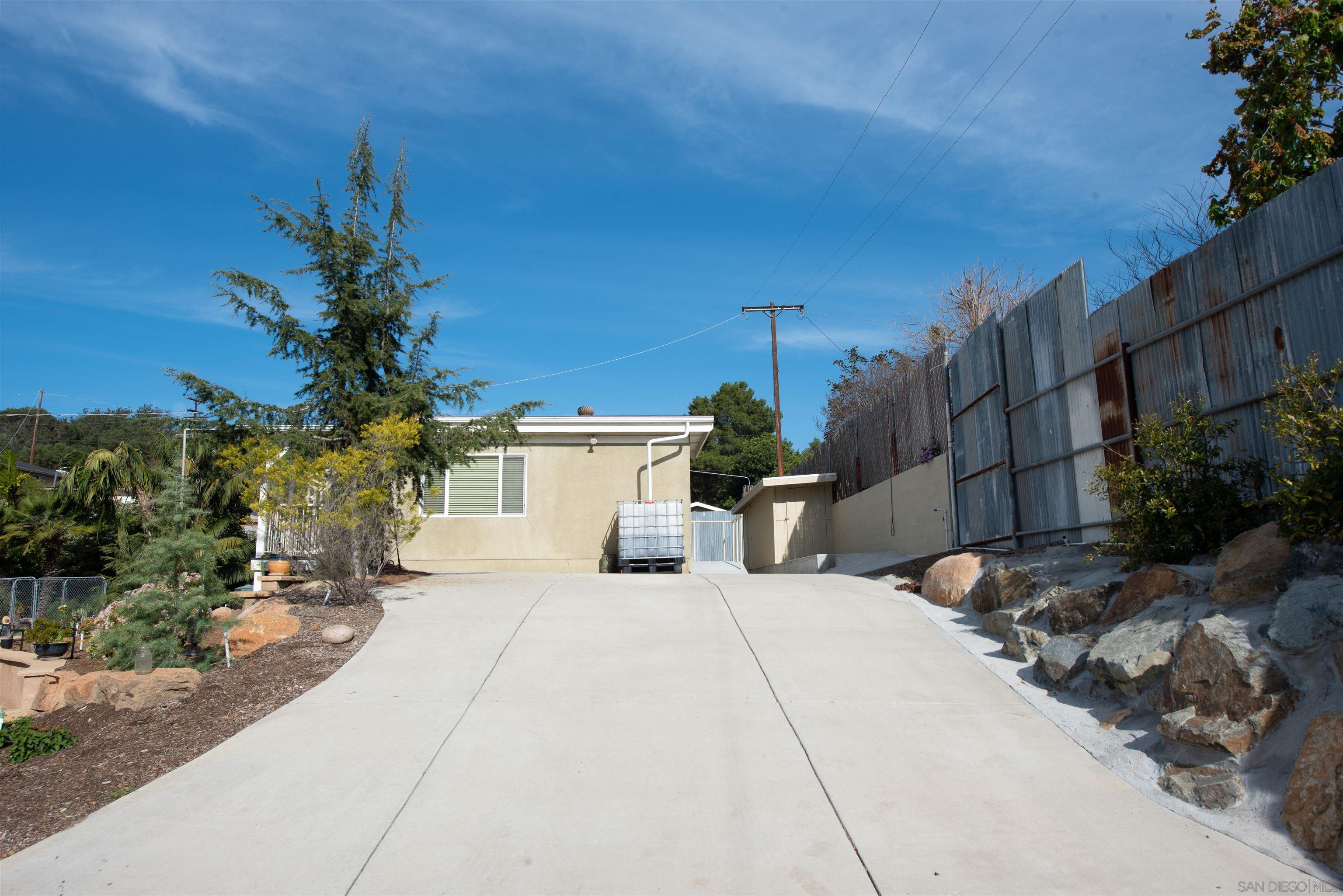 Detail Gallery Image 20 of 75 For 6406-08 N Radio Dr, San Diego,  CA 92114 - – Beds | – Baths