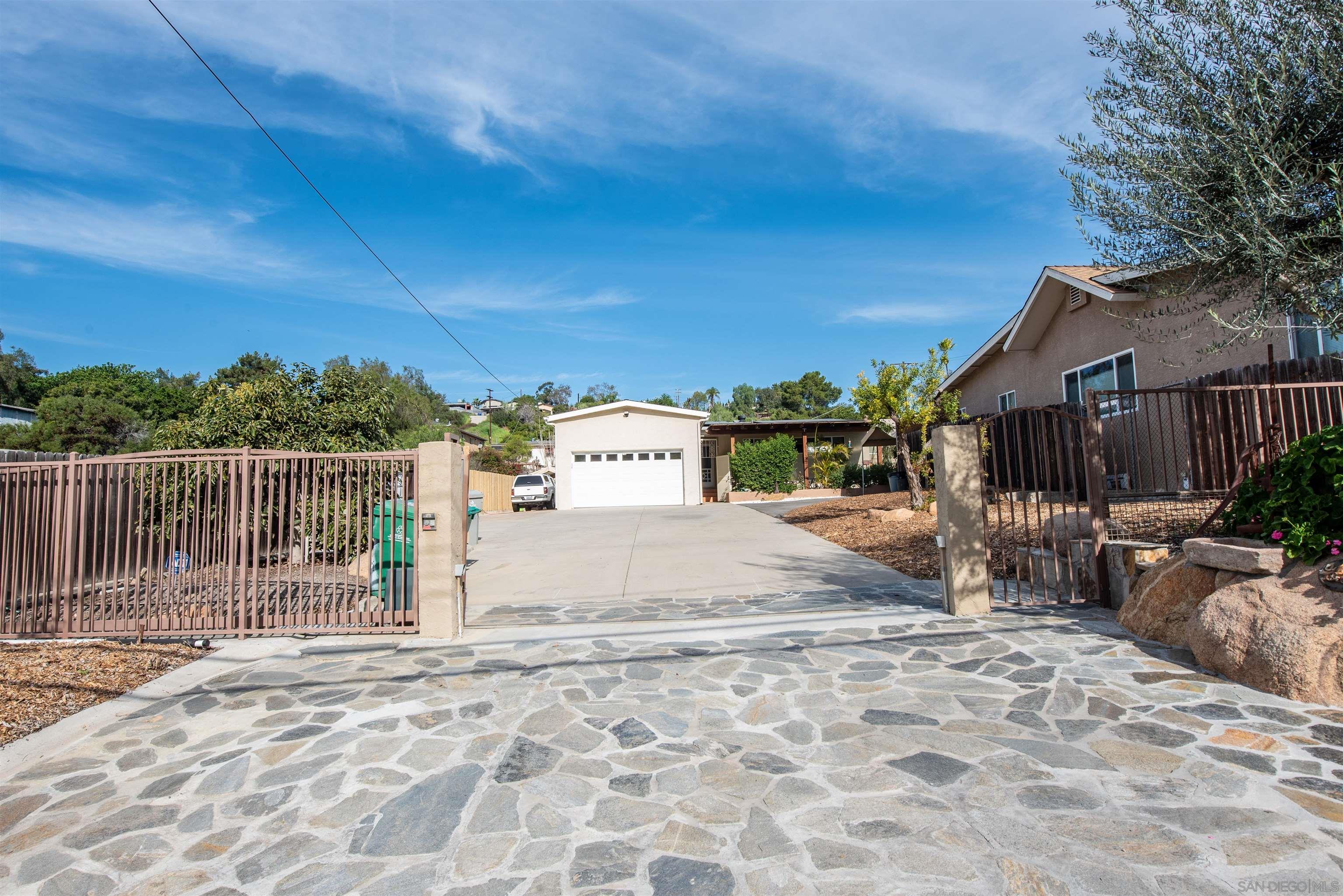 Detail Gallery Image 23 of 75 For 6406-08 N Radio Dr, San Diego,  CA 92114 - – Beds | – Baths