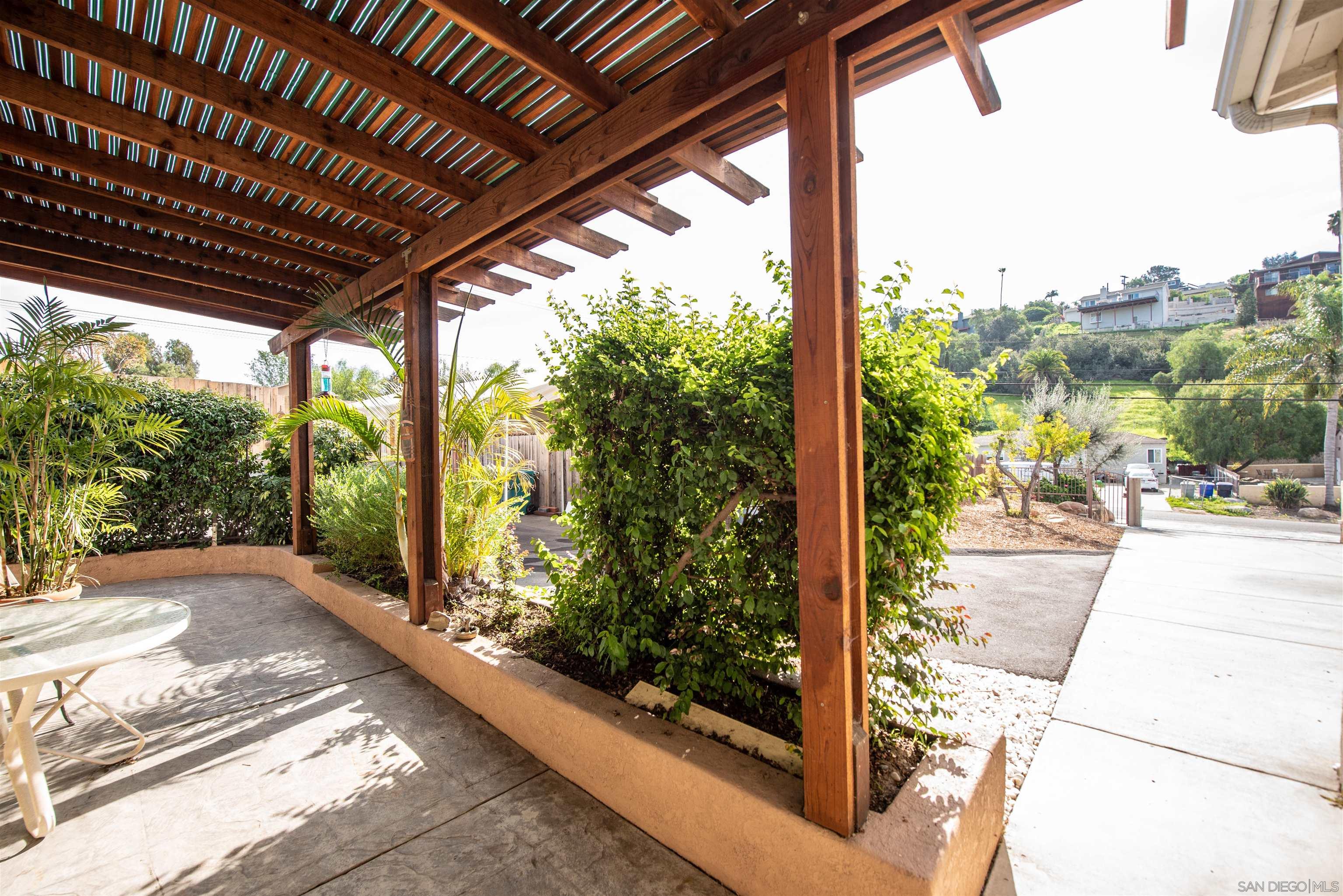 Detail Gallery Image 25 of 75 For 6406-08 N Radio Dr, San Diego,  CA 92114 - – Beds | – Baths