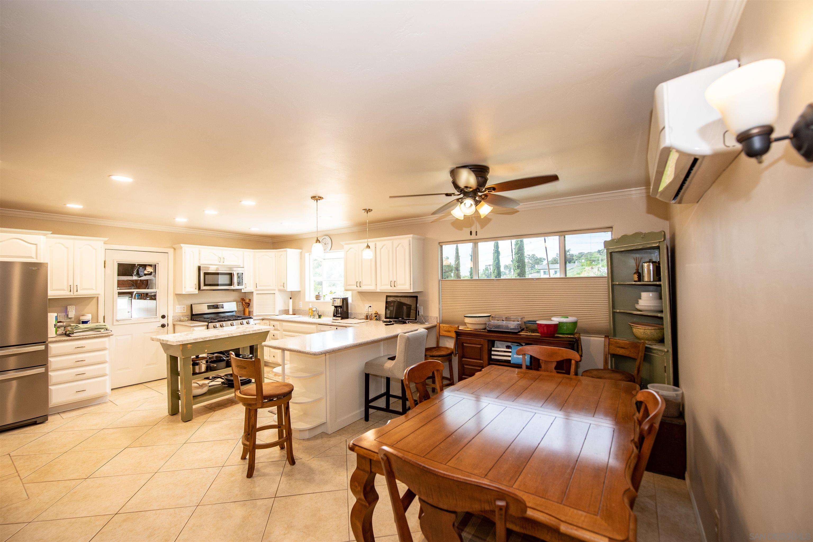 Detail Gallery Image 31 of 75 For 6406-08 N Radio Dr, San Diego,  CA 92114 - – Beds | – Baths