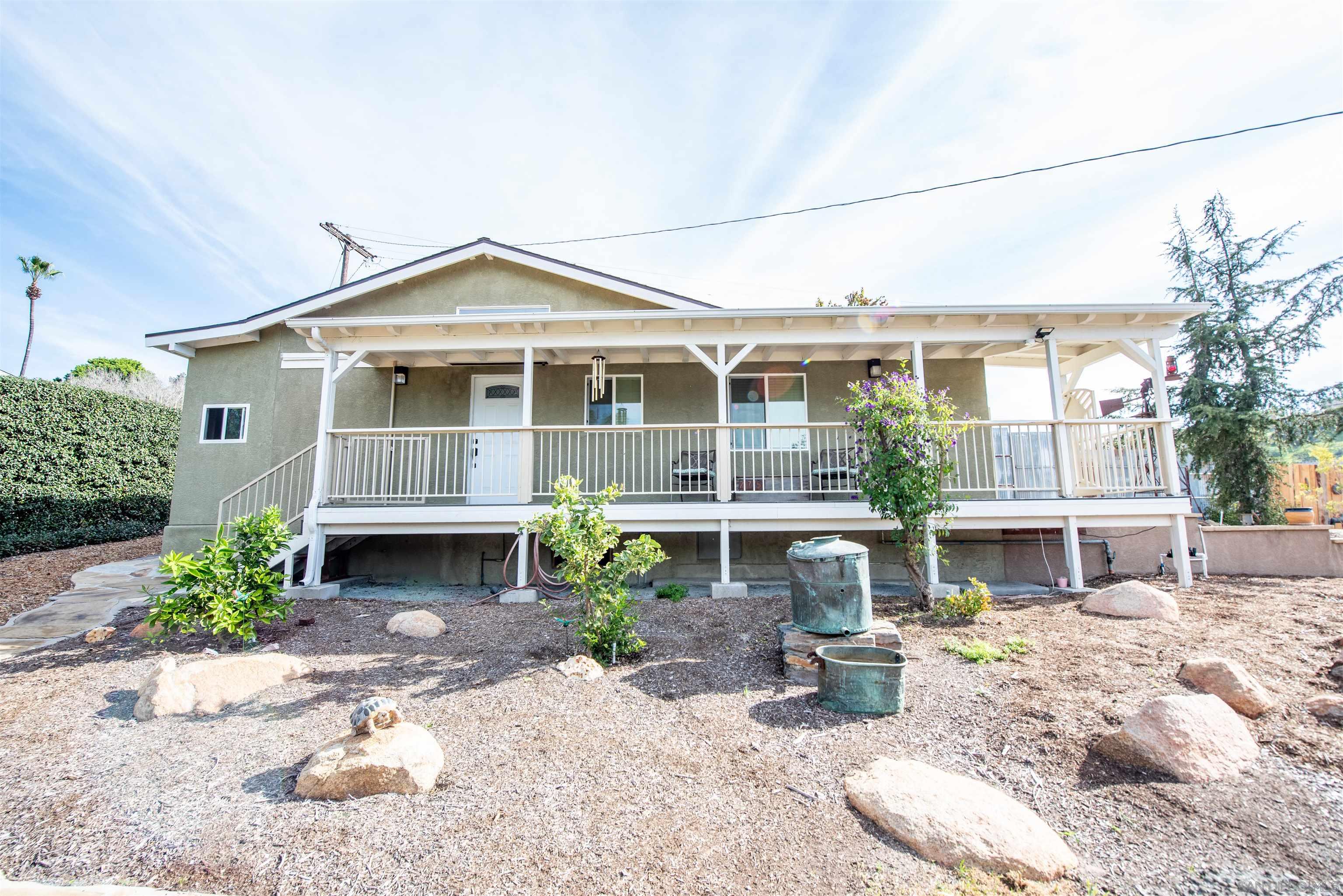 Detail Gallery Image 6 of 75 For 6406-08 N Radio Dr, San Diego,  CA 92114 - – Beds | – Baths