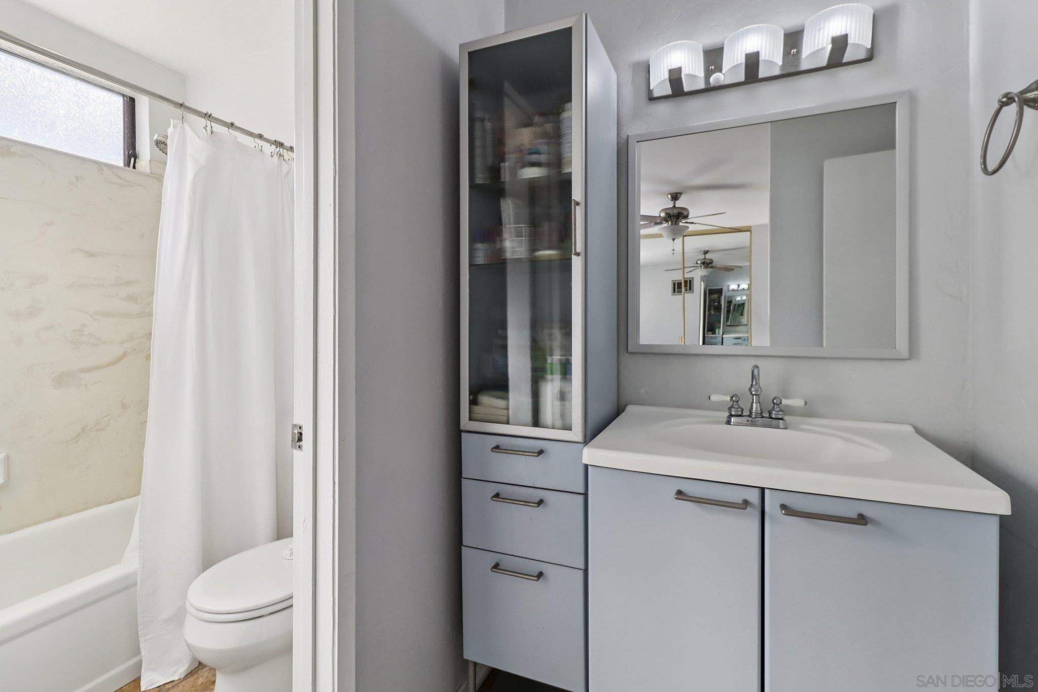 Detail Gallery Image 17 of 34 For 4415  38th St  #4,  San Diego,  CA 92116 - 2 Beds | 2 Baths