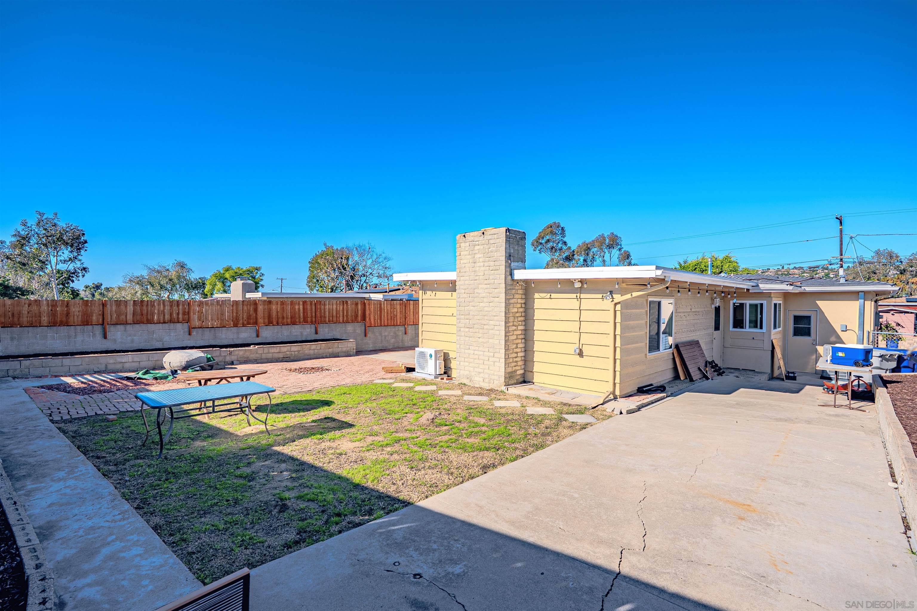 Detail Gallery Image 12 of 23 For 6443  Cleo St, San Diego,  CA 92115 - 5 Beds | 2 Baths