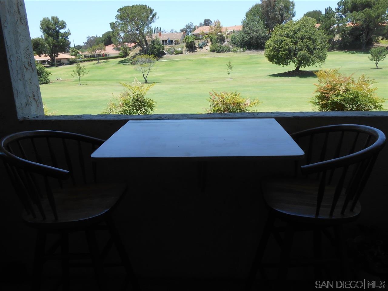 Detail Gallery Image 3 of 25 For 17657  Pomerado Rd  52, San Diego,  CA 92128 - 2 Beds | 2 Baths