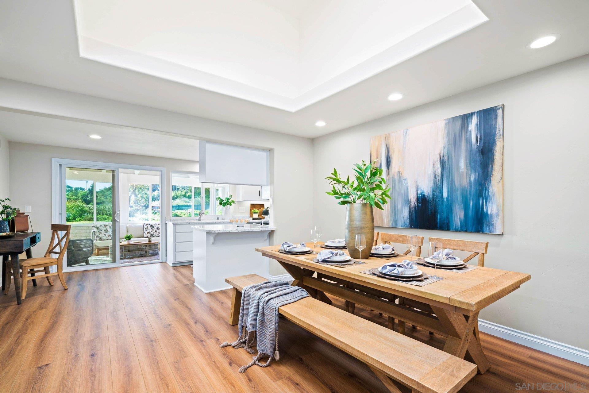 Detail Gallery Image 5 of 27 For 831  Santa Rosita, Solana Beach,  CA 92075 - 4 Beds | 2 Baths