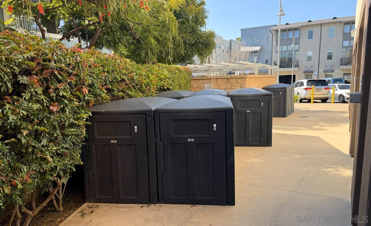 Detail Gallery Image 12 of 17 For 6801  Embarcadero Ln, Carlsbad,  CA 92011 - – Beds | – Baths