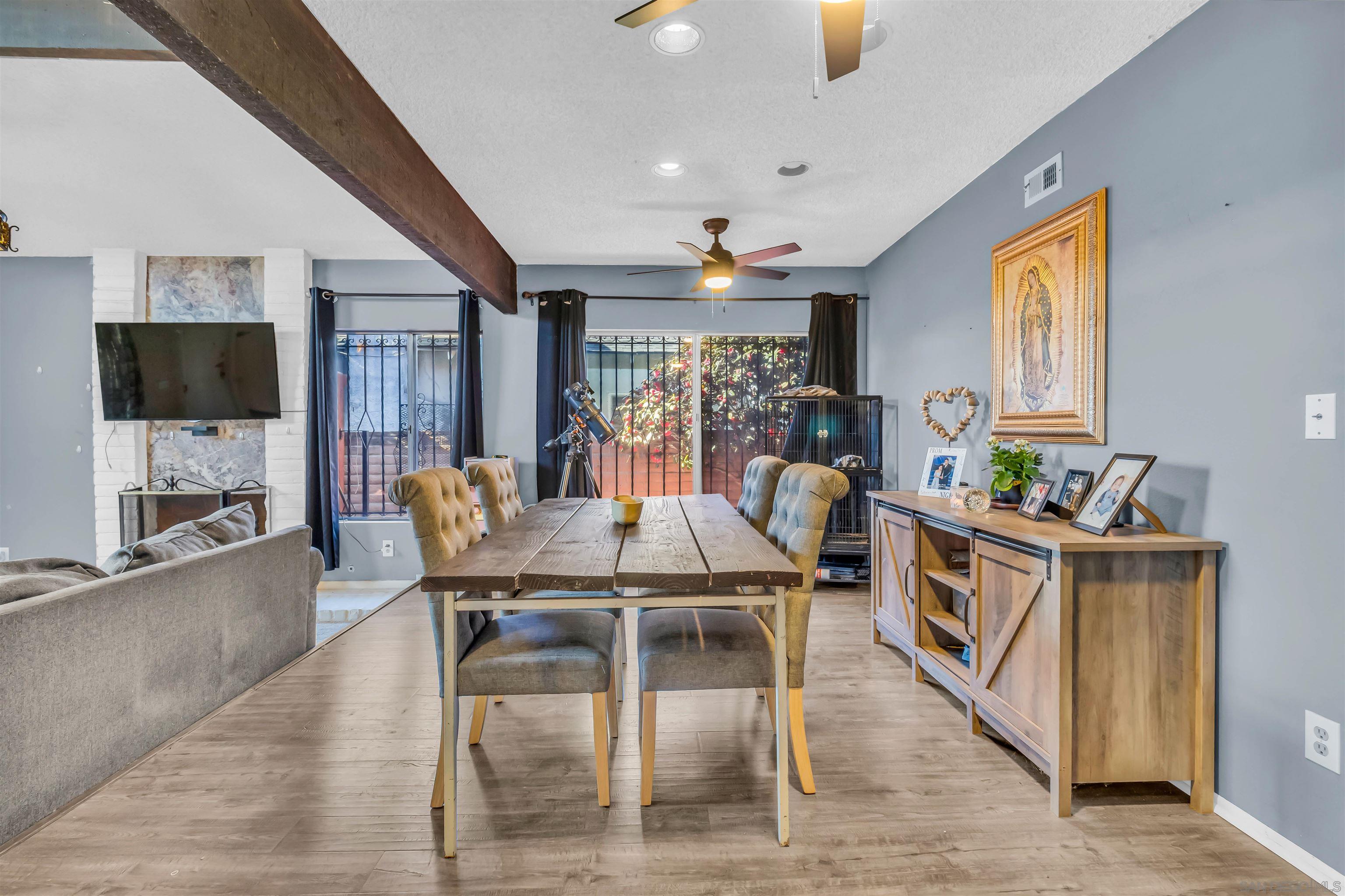 Detail Gallery Image 16 of 29 For 607 E J St, Chula Vista,  CA 91910 - 4 Beds | 2 Baths