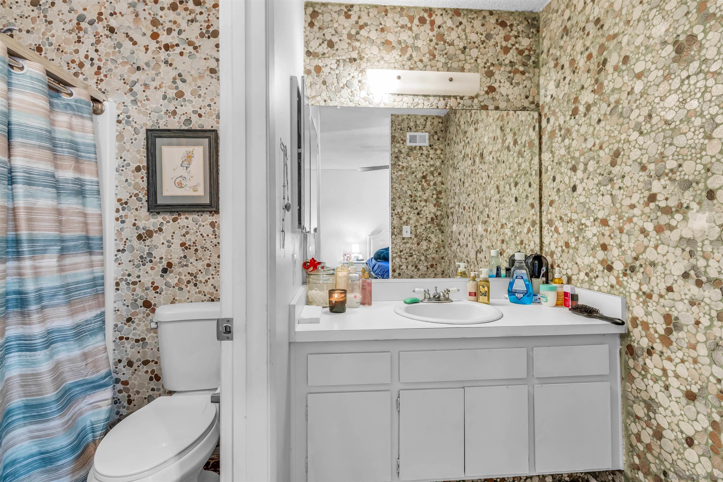 Detail Gallery Image 27 of 29 For 607 E J St, Chula Vista,  CA 91910 - 4 Beds | 2 Baths