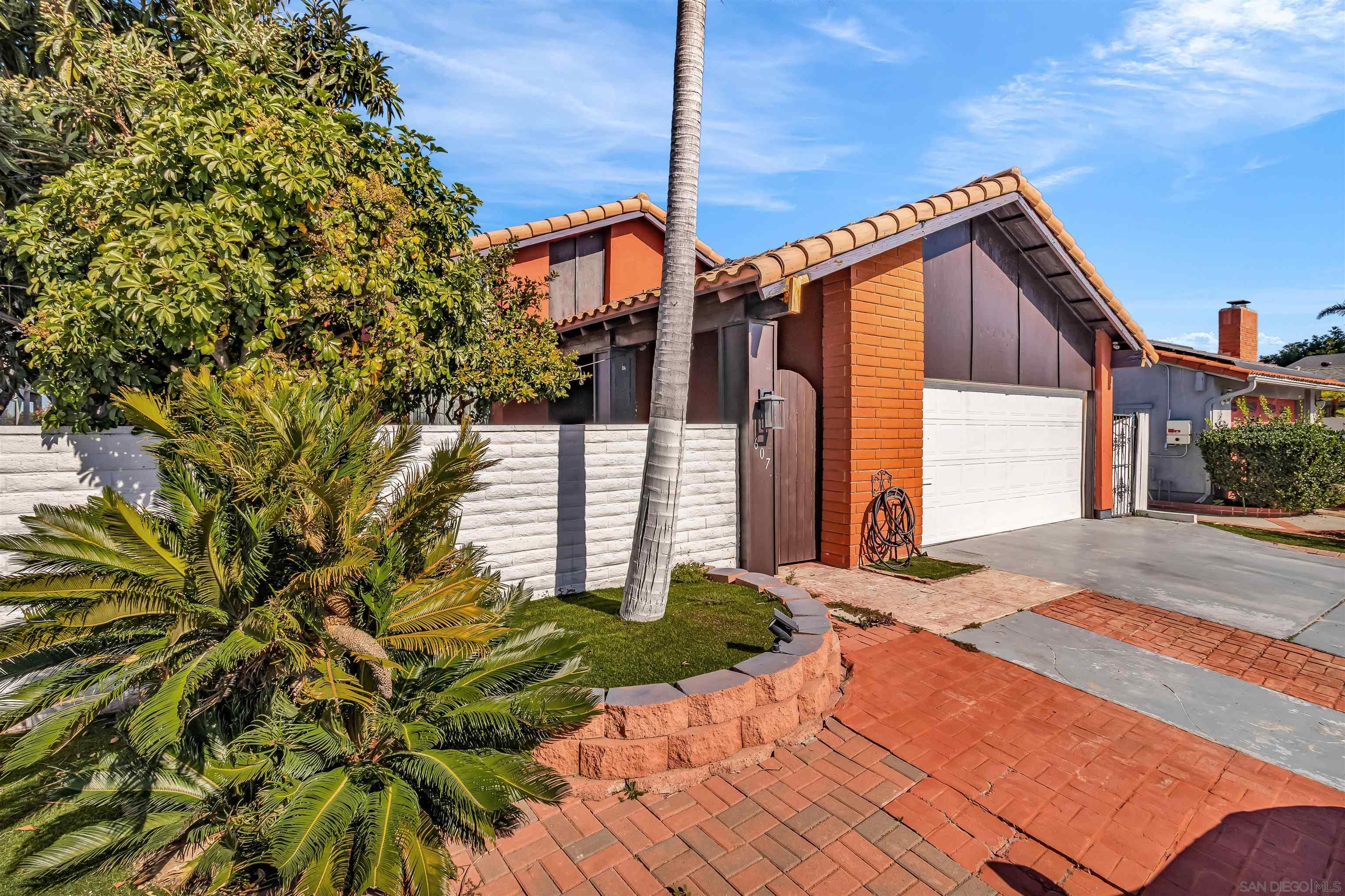 Detail Gallery Image 10 of 29 For 607 E J St, Chula Vista,  CA 91910 - 4 Beds | 2 Baths