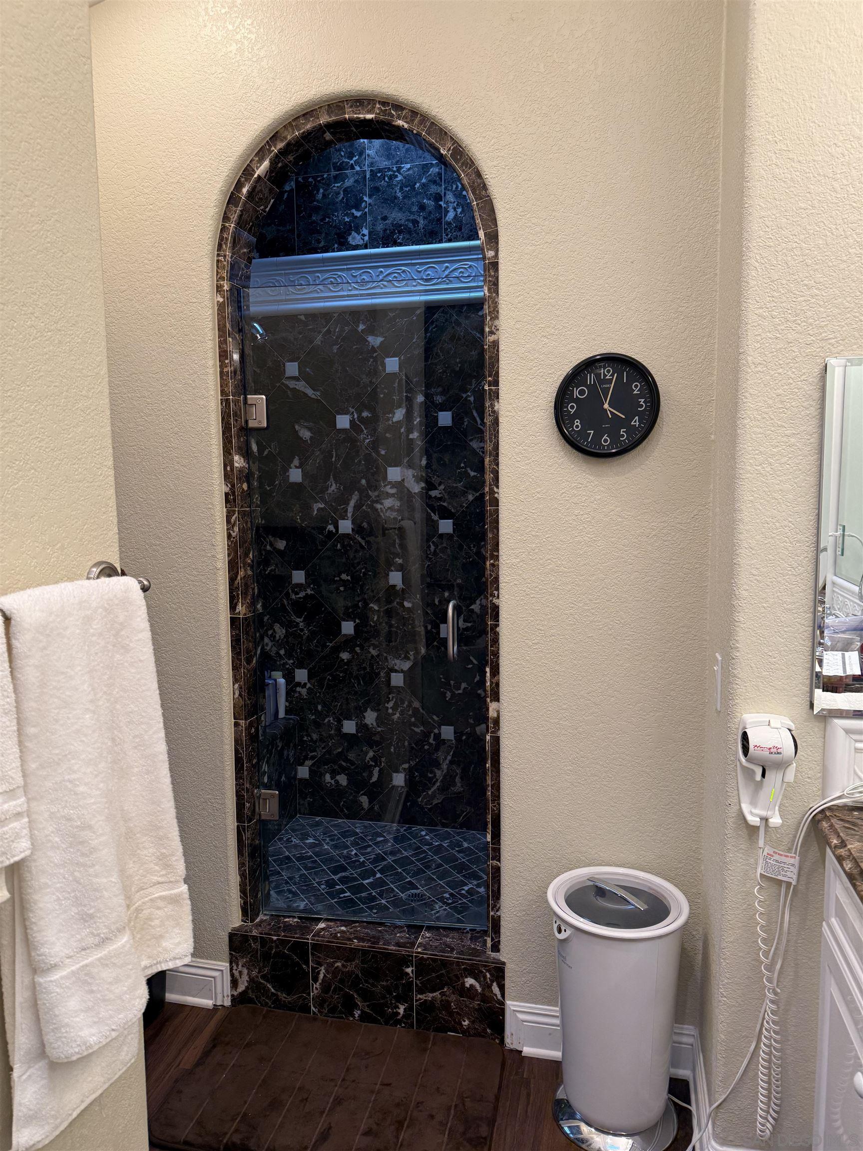 Detail Gallery Image 13 of 22 For 12333  Bachimba Court, San Diego,  CA 92128 - 3 Beds | 3 Baths