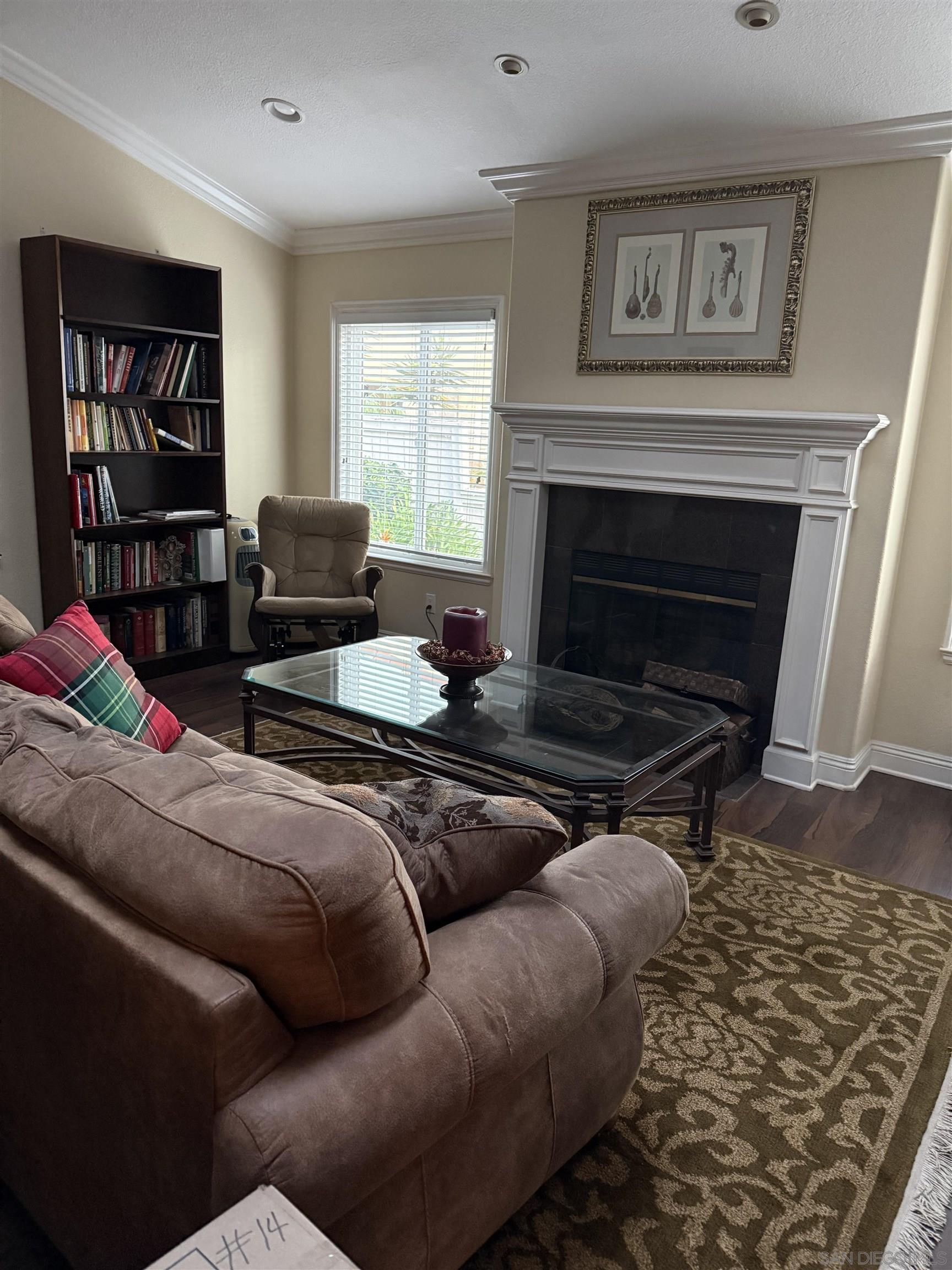 Detail Gallery Image 4 of 22 For 12333  Bachimba Court, San Diego,  CA 92128 - 3 Beds | 3 Baths