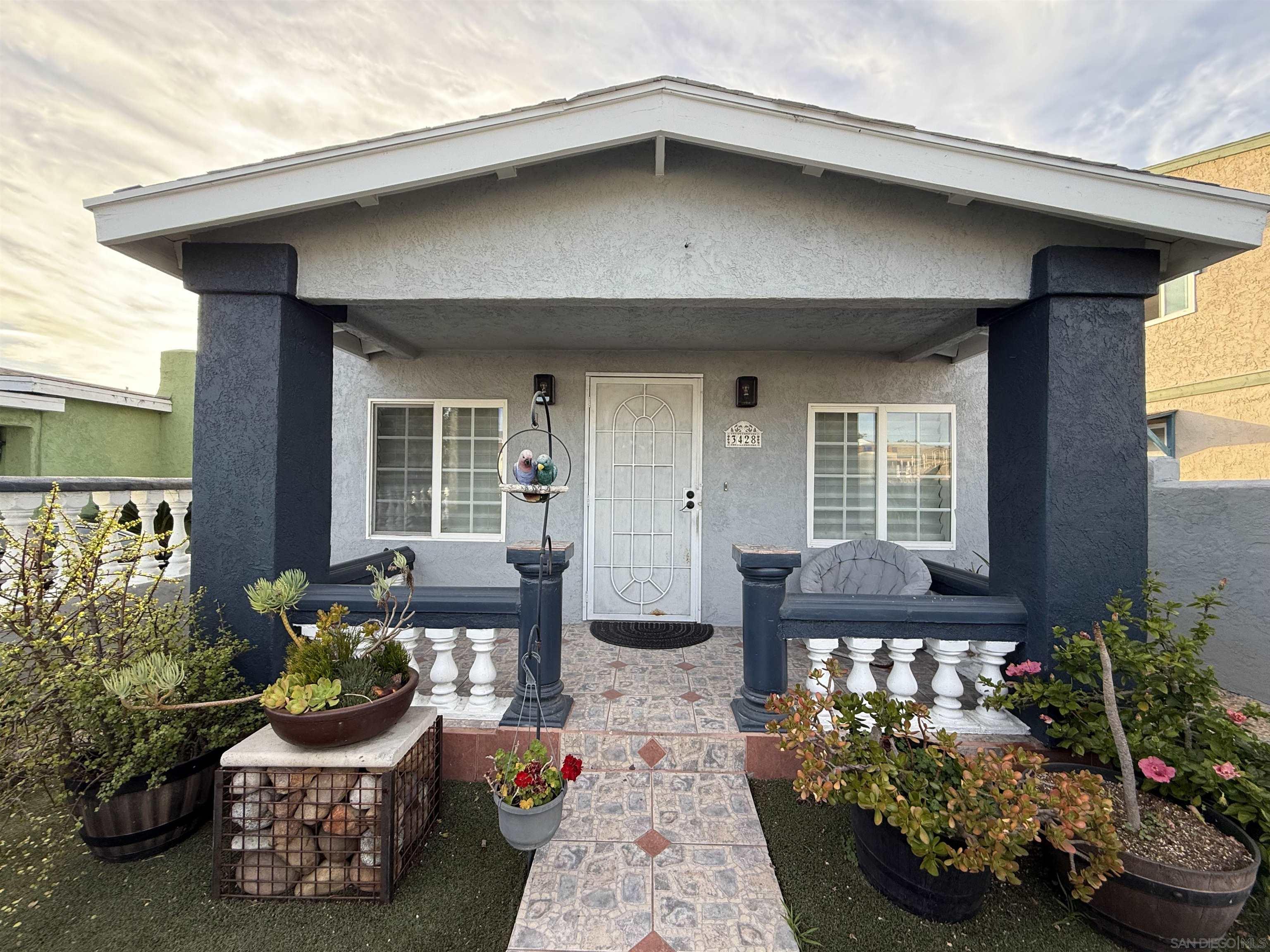 Detail Gallery Image 3 of 23 For 3428  40th, San Diego,  CA 92105 - 3 Beds | 1 Baths