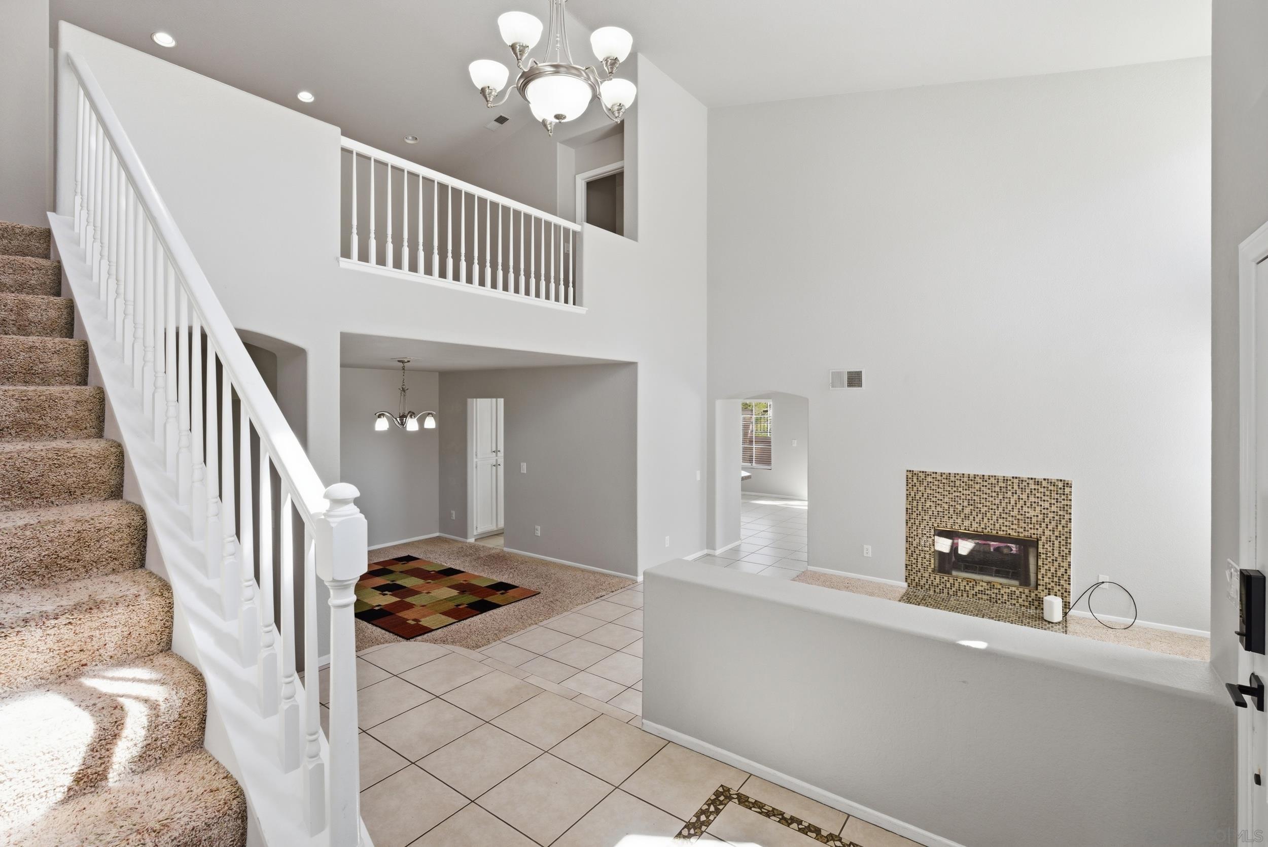 Detail Gallery Image 15 of 70 For 2517  Whispering Palms Loop, Chula Vista,  CA 91915 - 3 Beds | 2/1 Baths