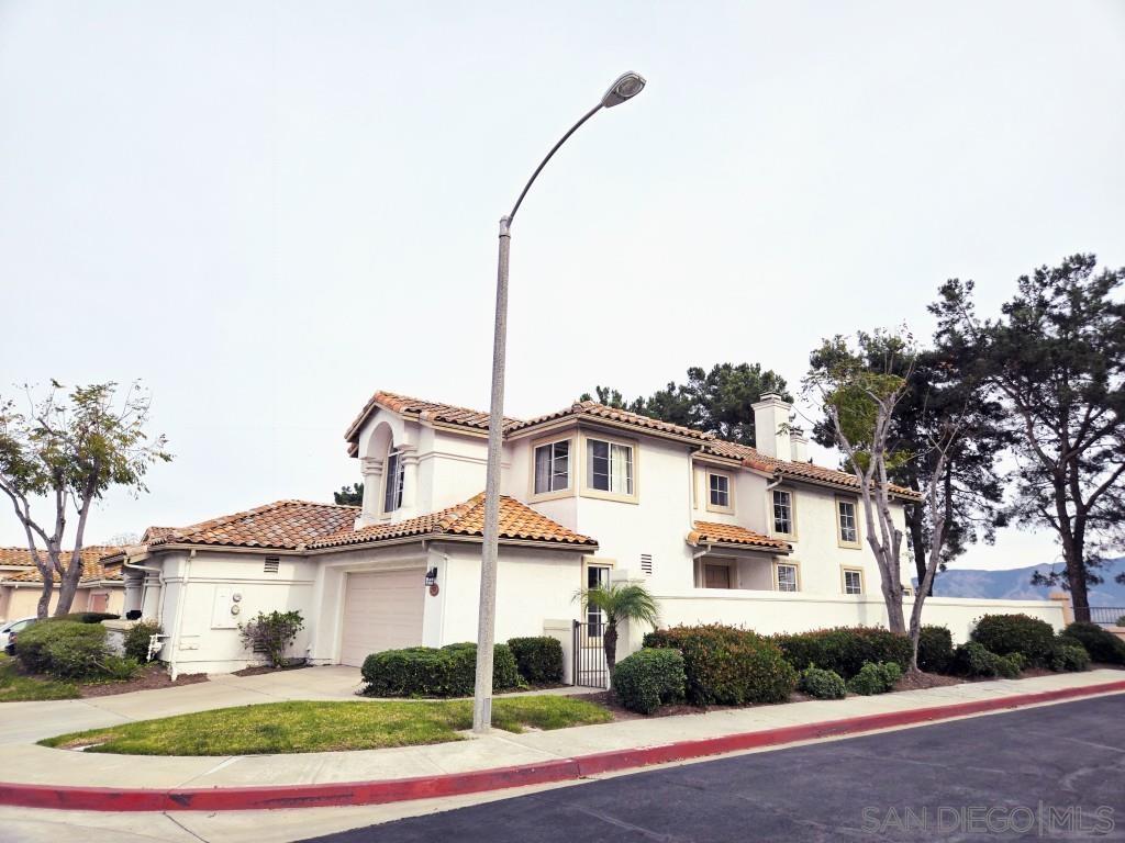 Detail Gallery Image 20 of 52 For 2517  Whispering Palms Loop, Chula Vista,  CA 91915 - 3 Beds | 2/1 Baths