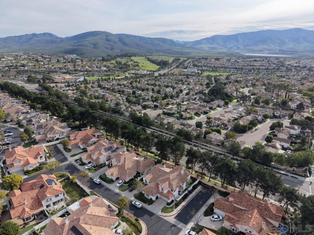 Detail Gallery Image 25 of 52 For 2517  Whispering Palms Loop, Chula Vista,  CA 91915 - 3 Beds | 2/1 Baths