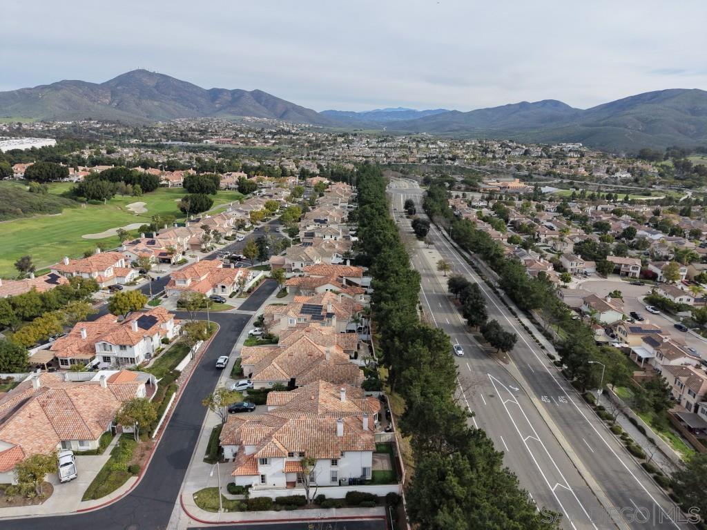 Detail Gallery Image 38 of 70 For 2517  Whispering Palms Loop, Chula Vista,  CA 91915 - 3 Beds | 2/1 Baths