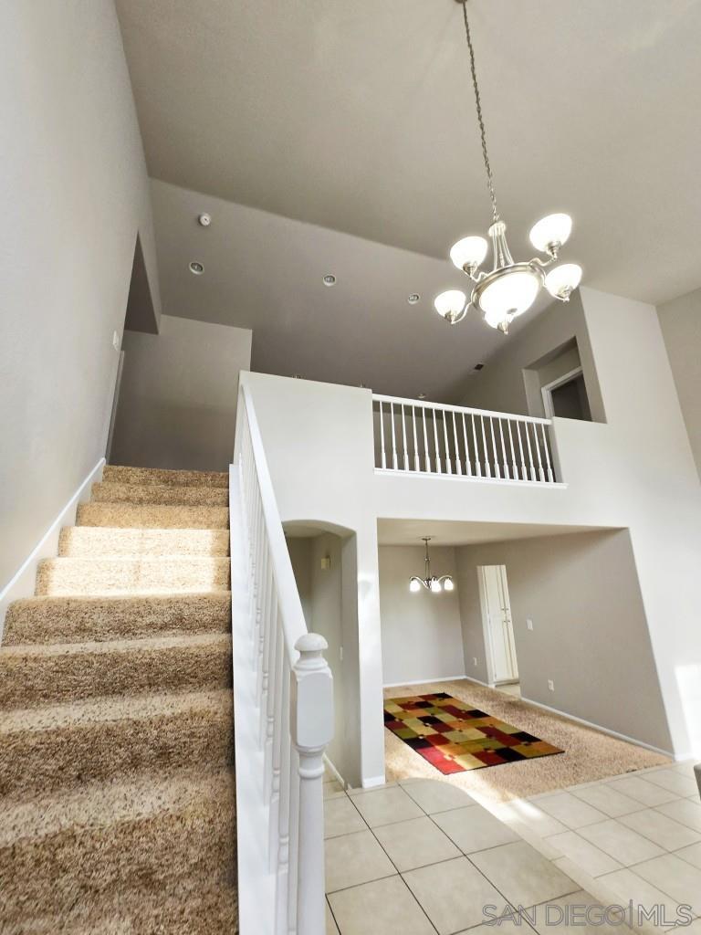 Detail Gallery Image 5 of 52 For 2517  Whispering Palms Loop, Chula Vista,  CA 91915 - 3 Beds | 2/1 Baths