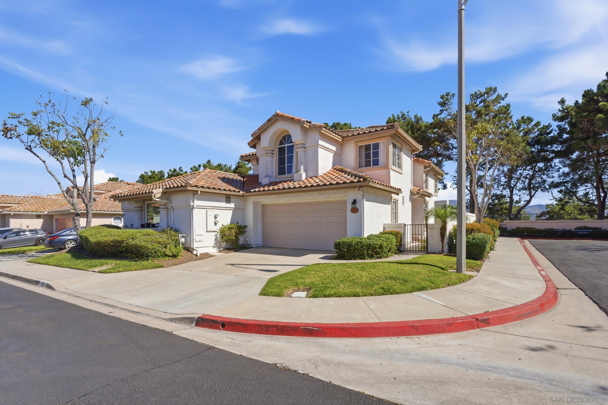 Detail Gallery Image 6 of 70 For 2517  Whispering Palms Loop, Chula Vista,  CA 91915 - 3 Beds | 2/1 Baths