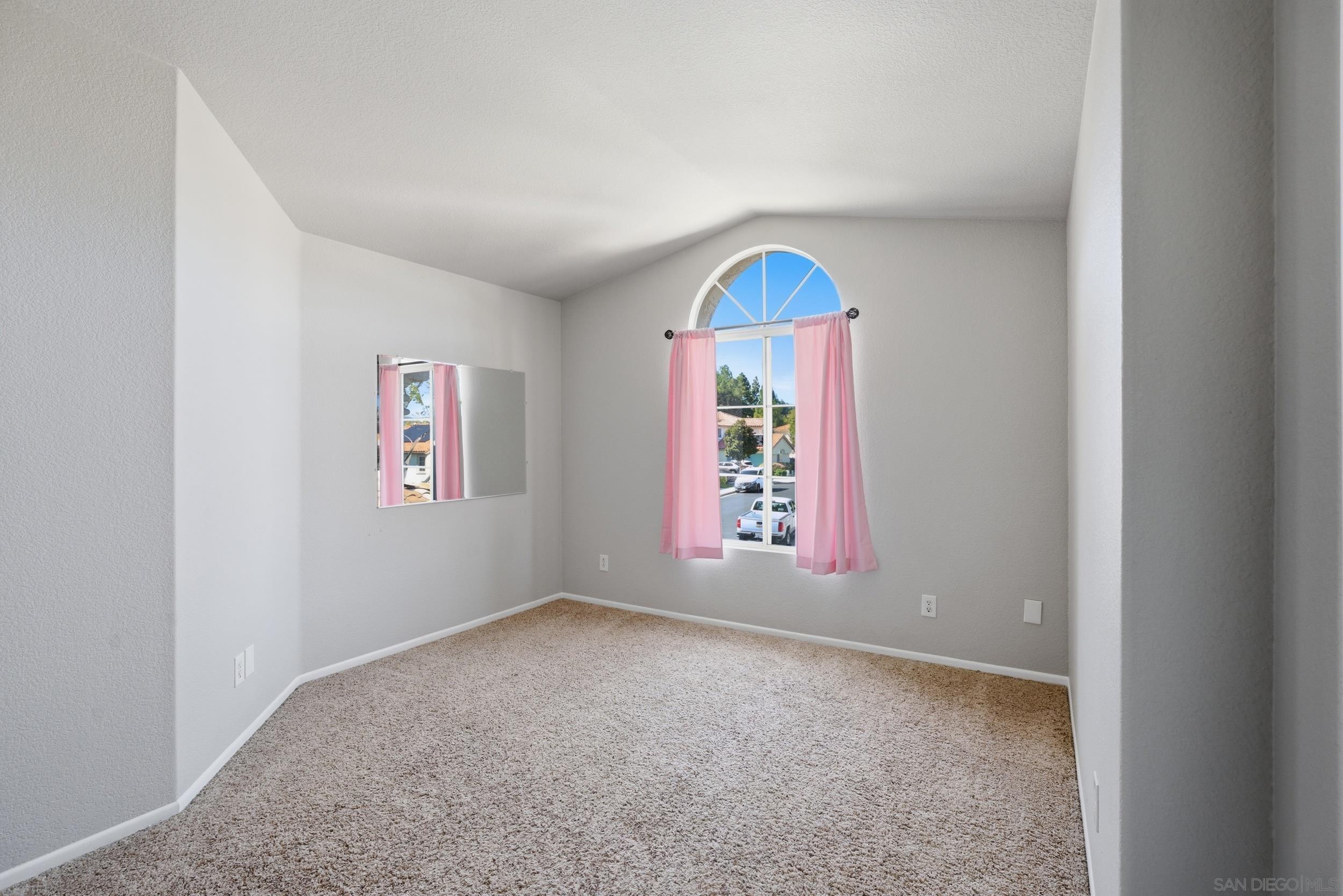 Detail Gallery Image 58 of 70 For 2517  Whispering Palms Loop, Chula Vista,  CA 91915 - 3 Beds | 2/1 Baths