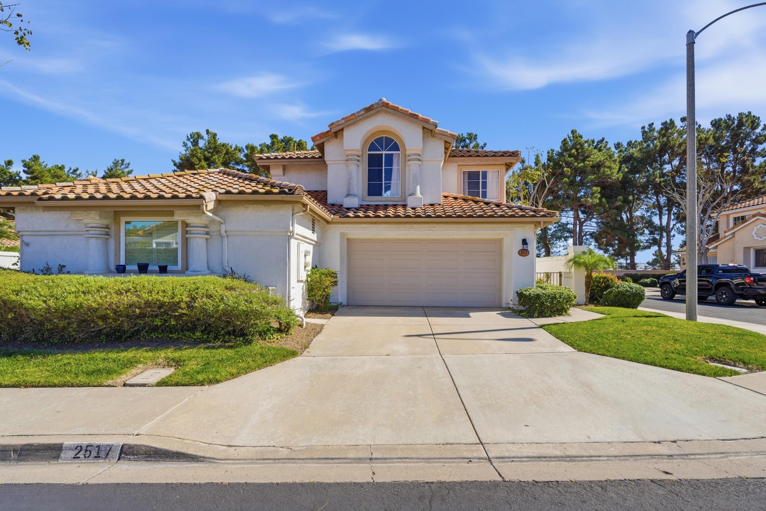 Detail Gallery Image 8 of 70 For 2517  Whispering Palms Loop, Chula Vista,  CA 91915 - 3 Beds | 2/1 Baths