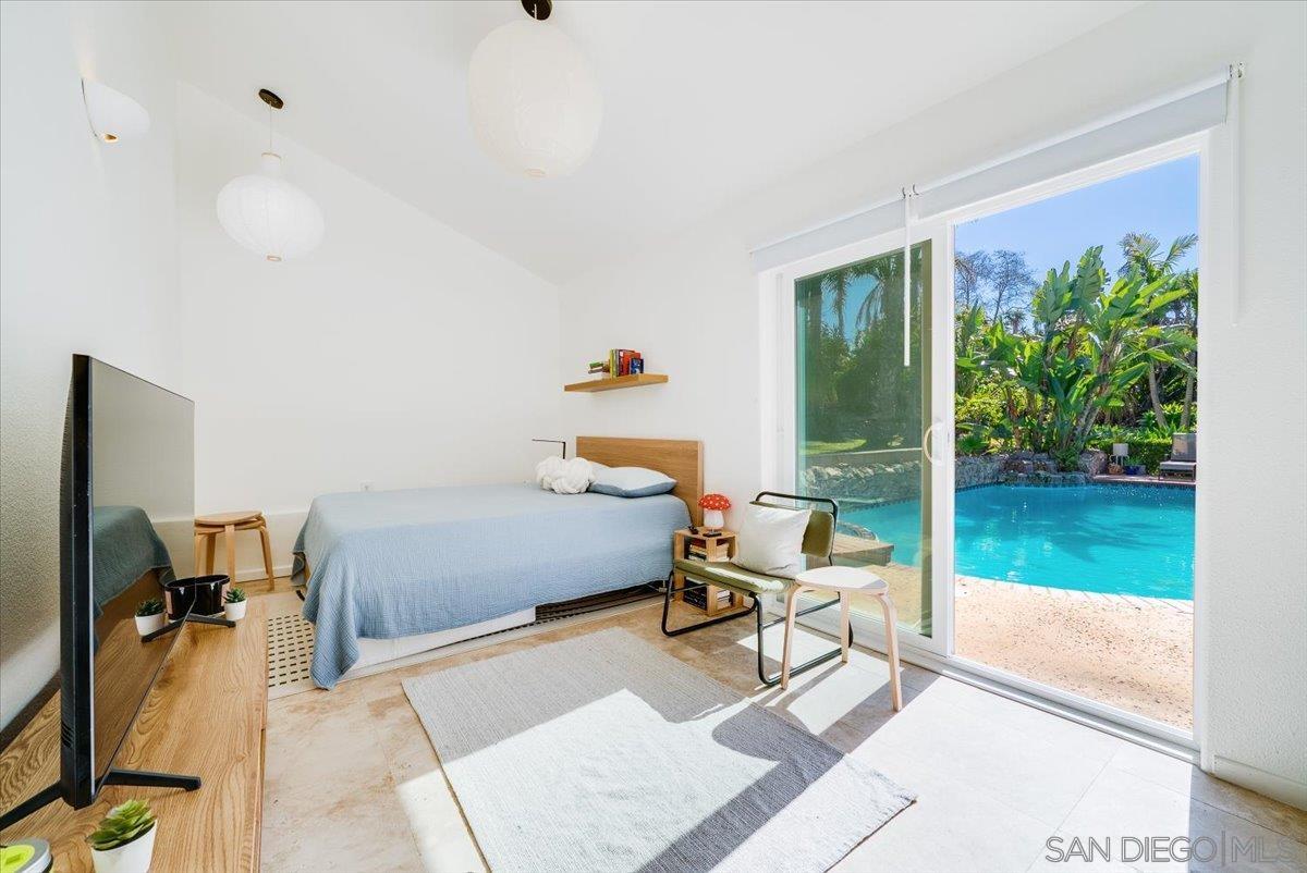 Detail Gallery Image 35 of 60 For 1386  Lake Drive, Encinitas,  CA 92024 - 4 Beds | 3 Baths