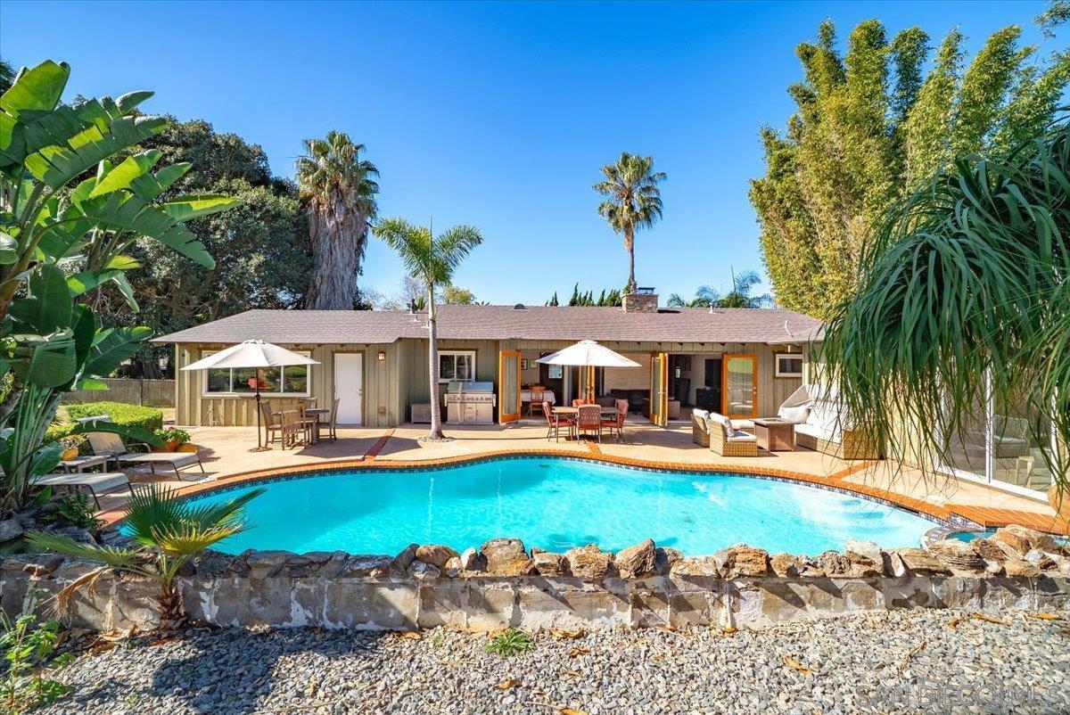 Detail Gallery Image 41 of 60 For 1386  Lake Drive, Encinitas,  CA 92024 - 4 Beds | 3 Baths