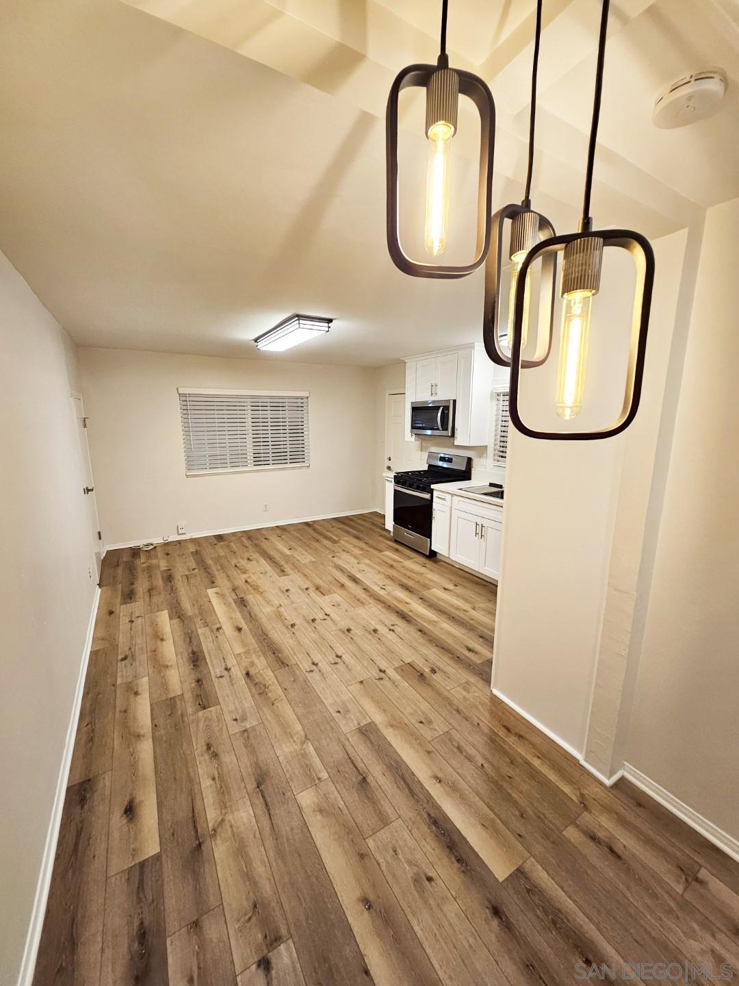 Detail Gallery Image 15 of 32 For 520  Glover Ave, Chula Vista,  CA 91910 - – Beds | – Baths