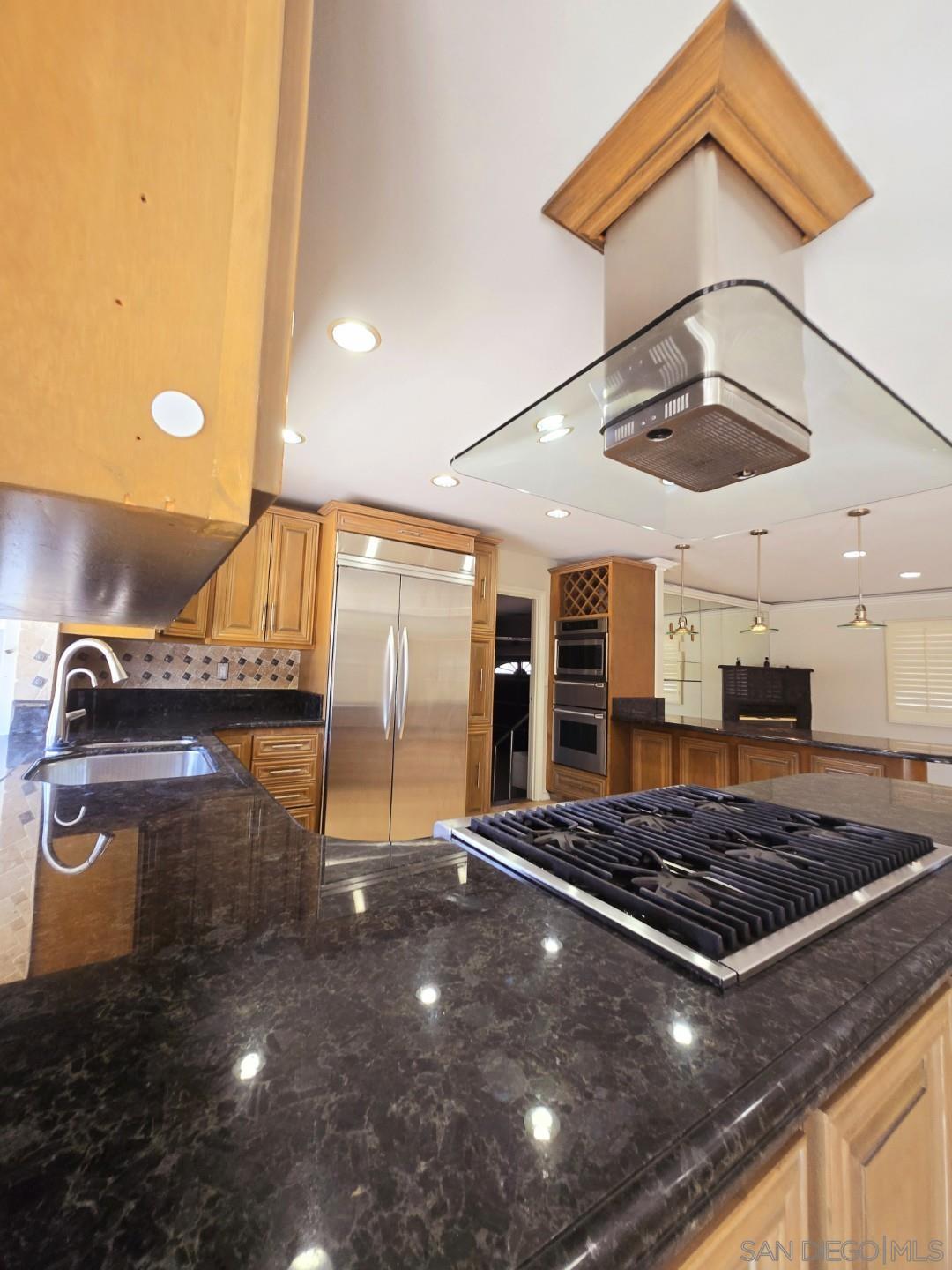 Detail Gallery Image 5 of 58 For 68 E Bonita Rd, Chula Vista,  CA 91910 - 3 Beds | 2 Baths