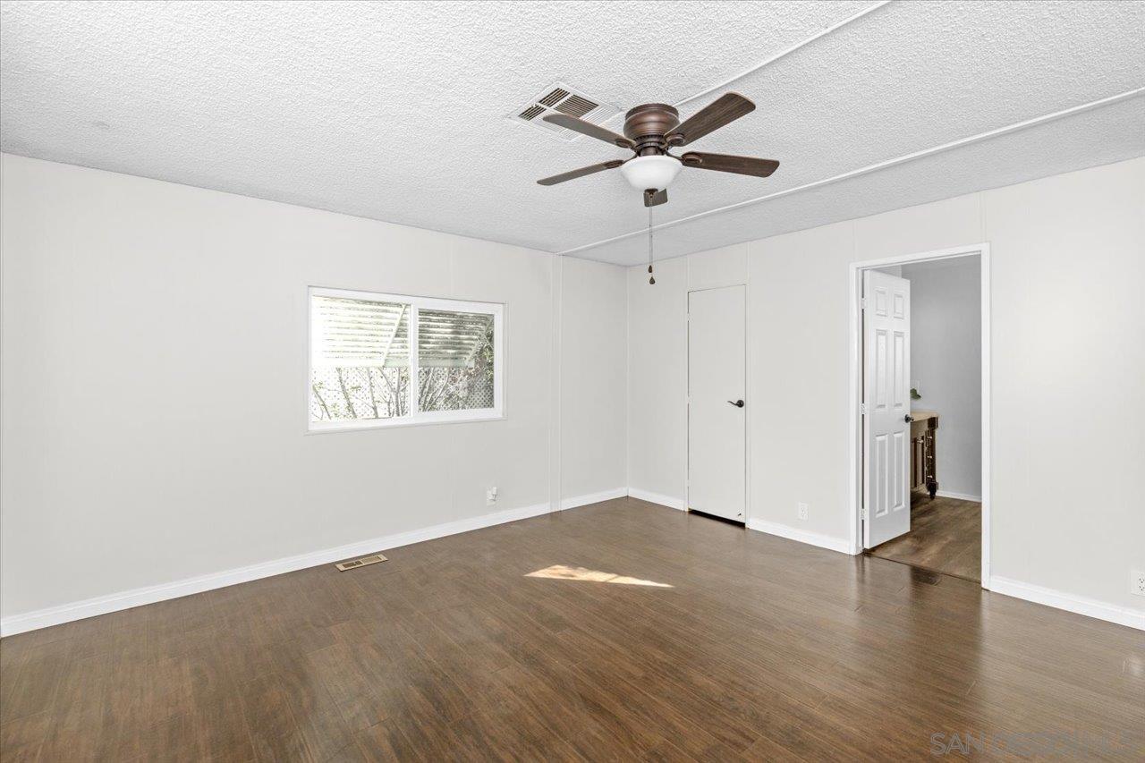 Detail Gallery Image 11 of 44 For 7305  San Bartolo Street  374, Carlsbad,  CA 92011 - 2 Beds | 2 Baths