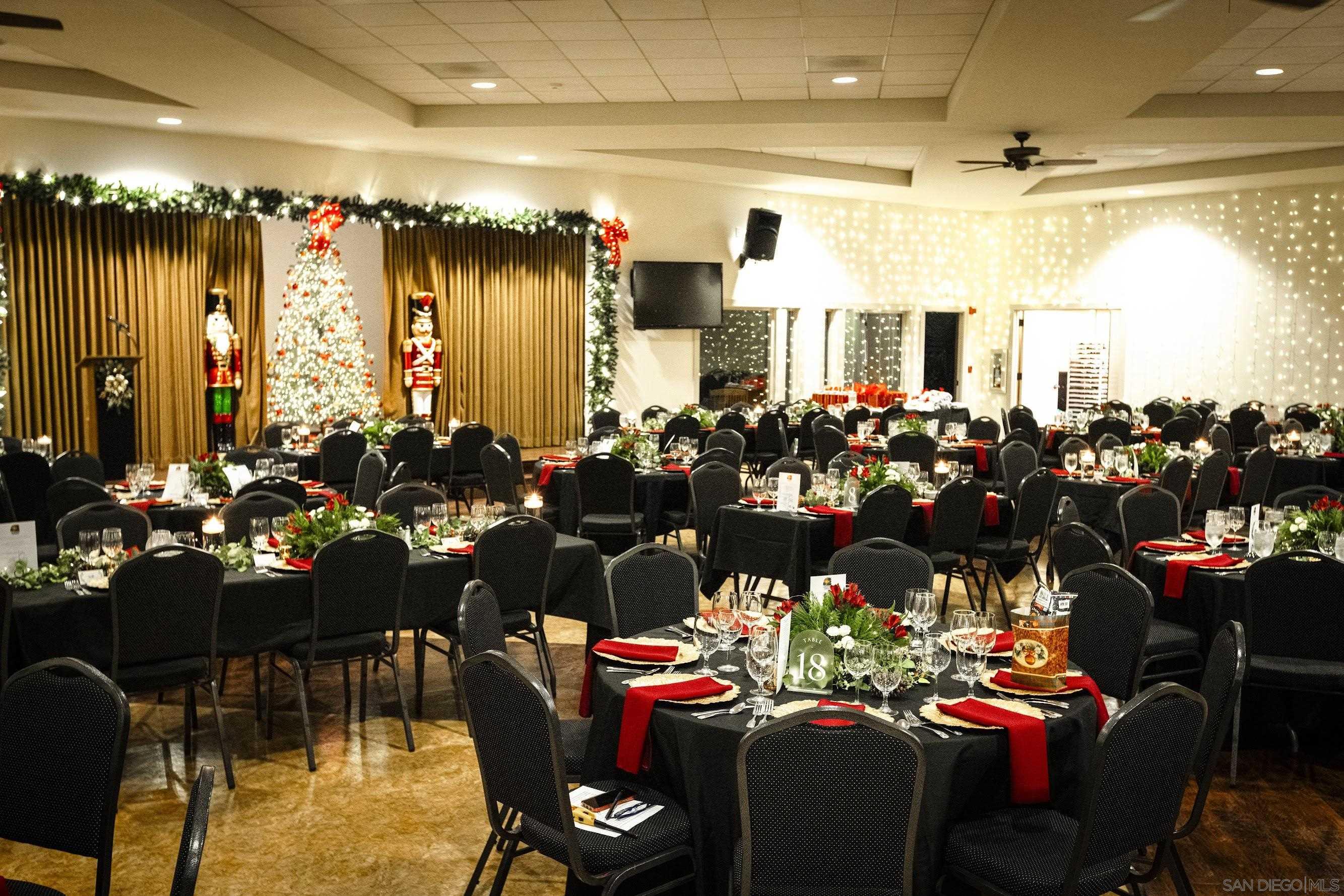 Detail Gallery Image 36 of 44 For 7305  San Bartolo Street  374, Carlsbad,  CA 92011 - 2 Beds | 2 Baths