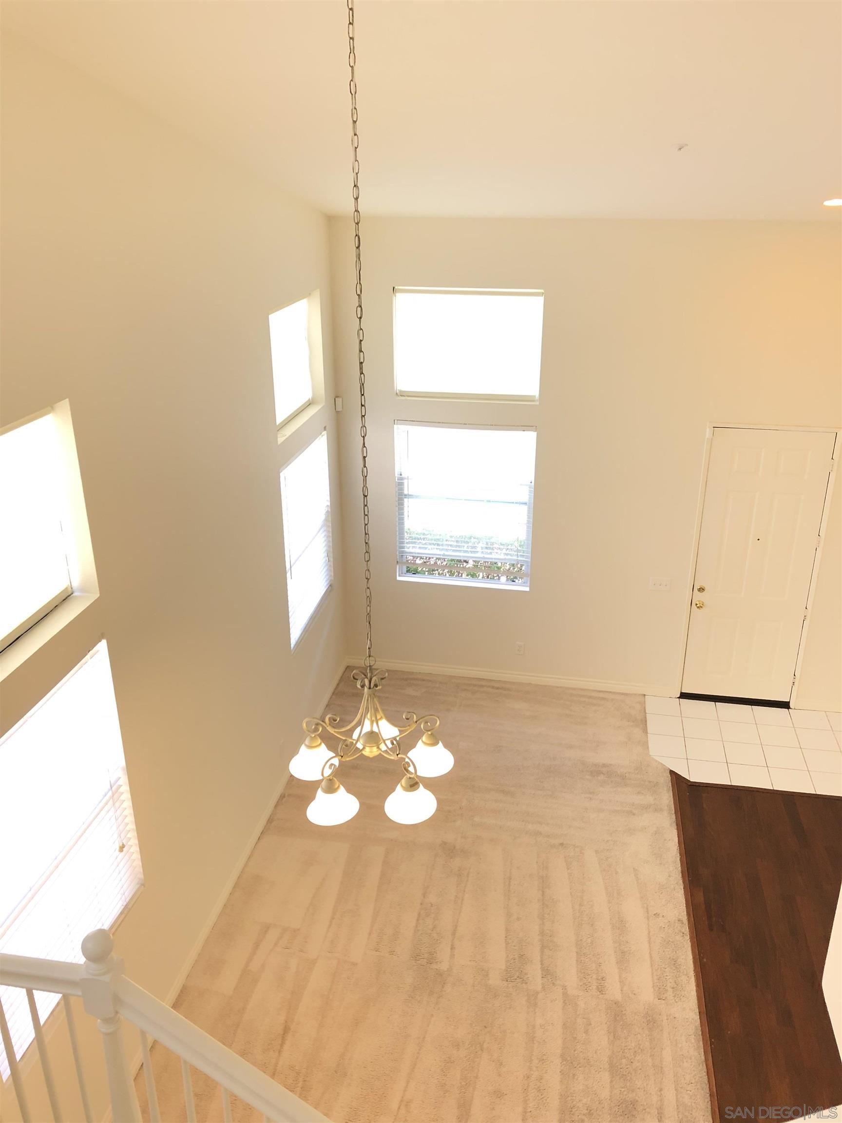 Detail Gallery Image 12 of 32 For 229  Melinda, Oceanside,  CA 92057 - 4 Beds | 2/1 Baths