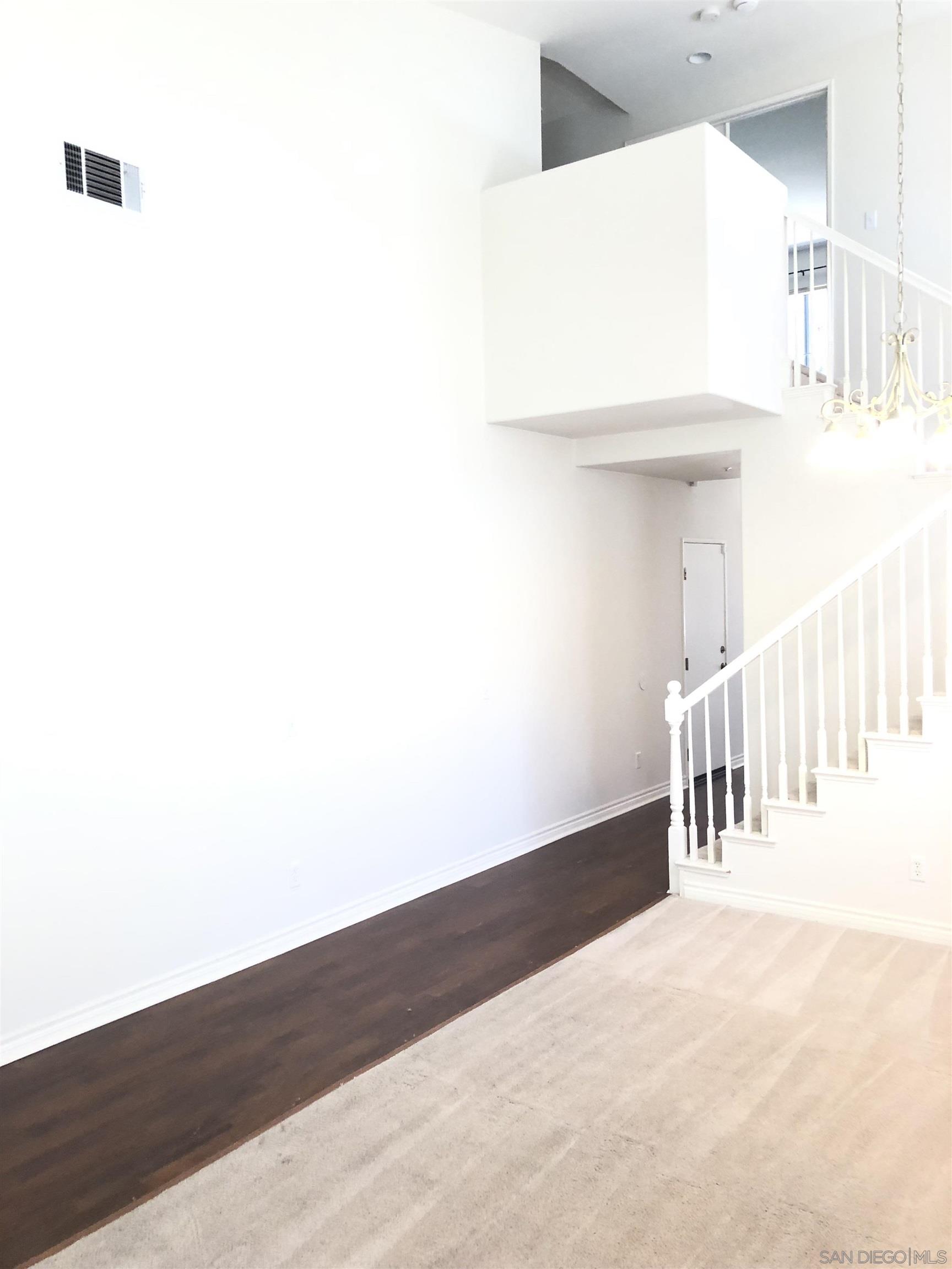 Detail Gallery Image 9 of 32 For 229  Melinda, Oceanside,  CA 92057 - 4 Beds | 2/1 Baths