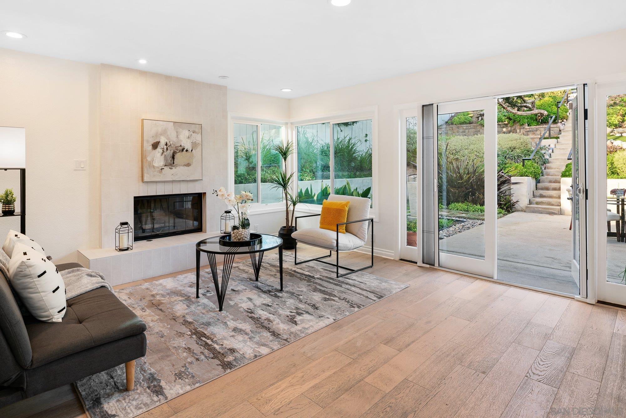 Detail Gallery Image 10 of 44 For 4246  Cordobes Cv, San Diego,  CA 92130 - 3 Beds | 2/1 Baths