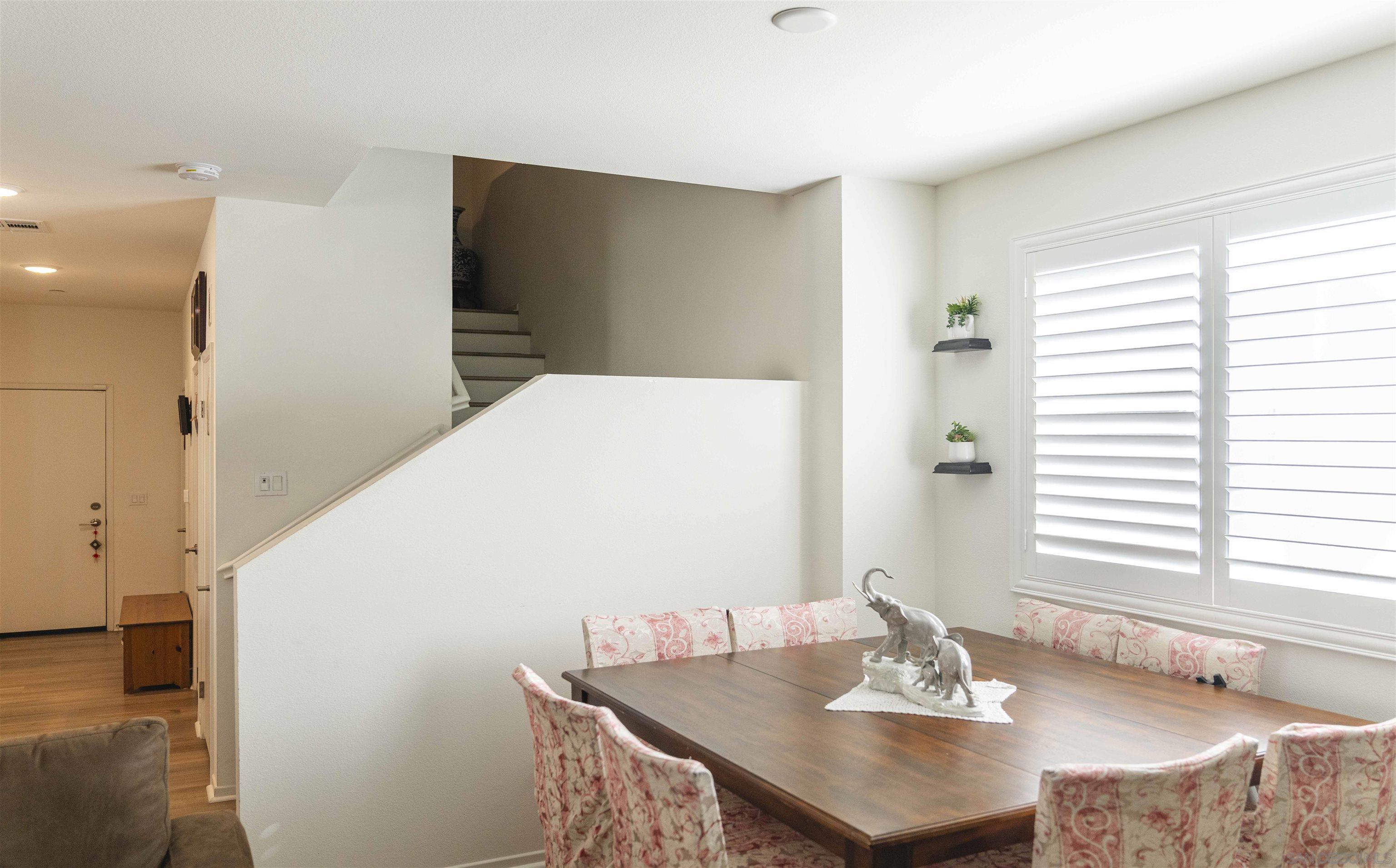 Detail Gallery Image 14 of 49 For 5216  Beachfront Cove St  #UNIT 41,  San Diego,  CA 92154 - 4 Beds | 2/1 Baths