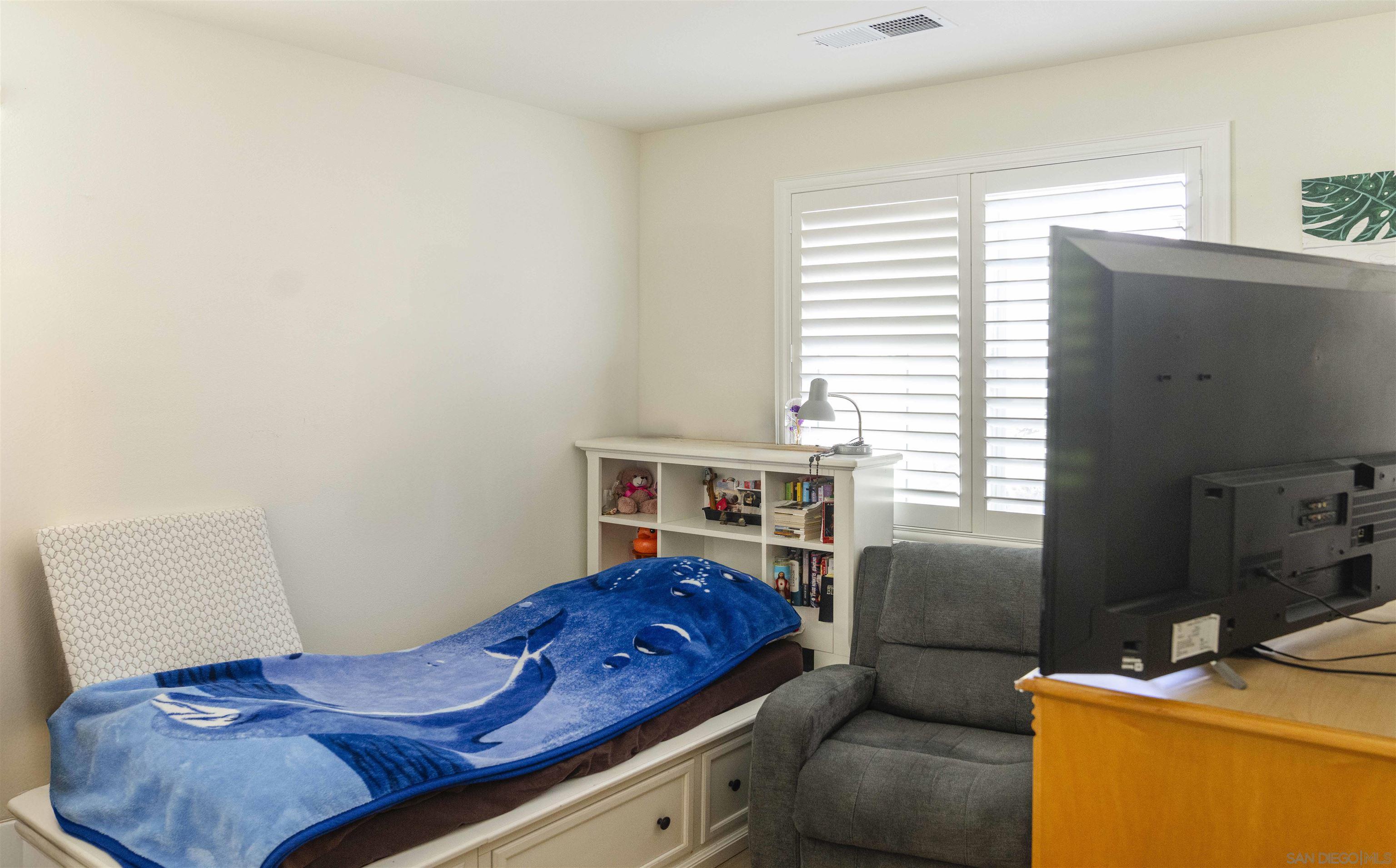 Detail Gallery Image 48 of 49 For 5216  Beachfront Cove St  #UNIT 41,  San Diego,  CA 92154 - 4 Beds | 2/1 Baths