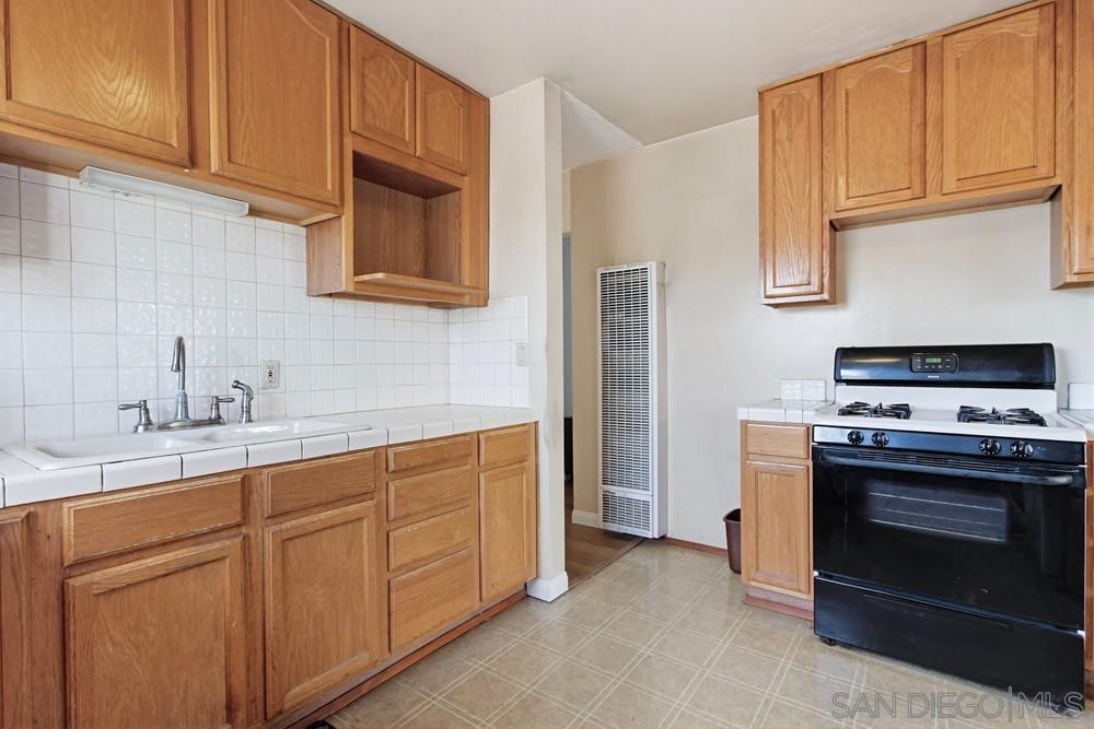 Detail Gallery Image 20 of 24 For 1015  Cedar Brook, Escondido,  CA 92025 - 3 Beds | 1 Baths