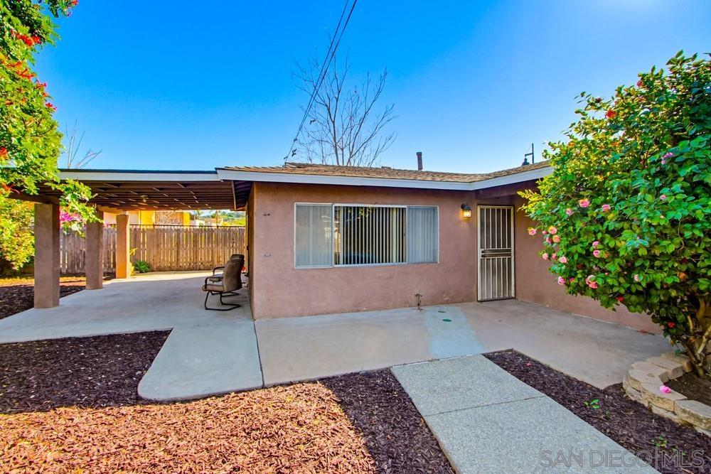 Detail Gallery Image 3 of 24 For 1015  Cedar Brook, Escondido,  CA 92025 - 3 Beds | 1 Baths